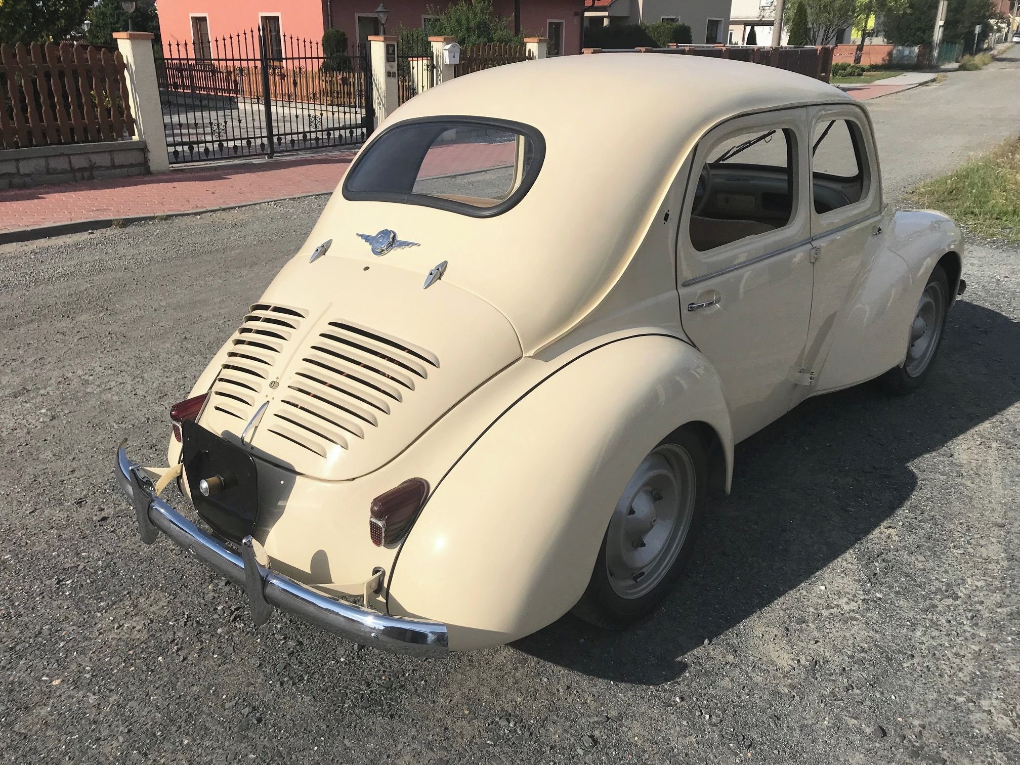 Renault, 4CV 1955 - fotka 2
