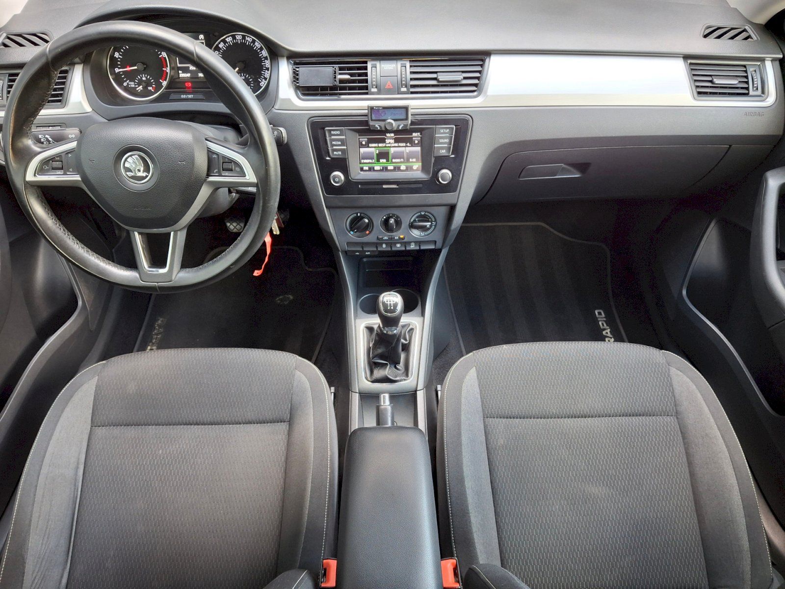 Škoda Rapid, Ambition Plus 1,2TSi 66kW - fotka 5