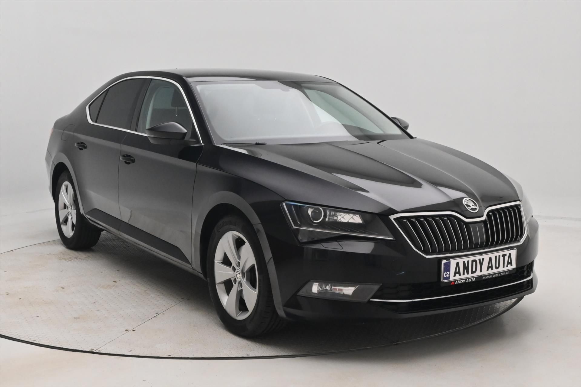 Škoda Superb, 2,0 TDI 110 kW DSG Ambition Zá - fotka 3