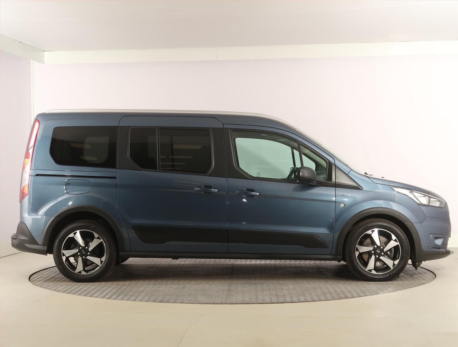 Ford Tourneo Connect, Maxi 1.5 EcoBlue, Active - fotka 6