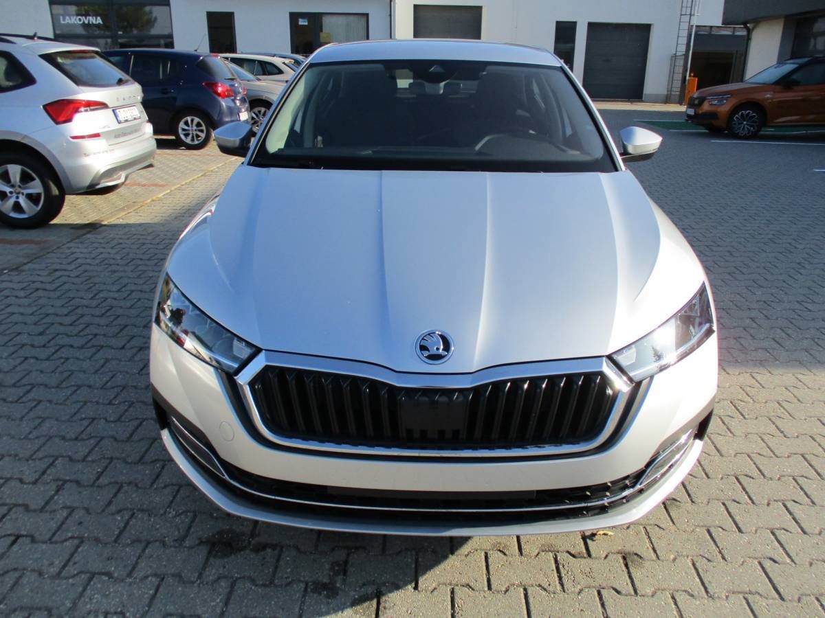 Škoda Octavia, liftback Style 2,0TDI/110kW DS - fotka 2