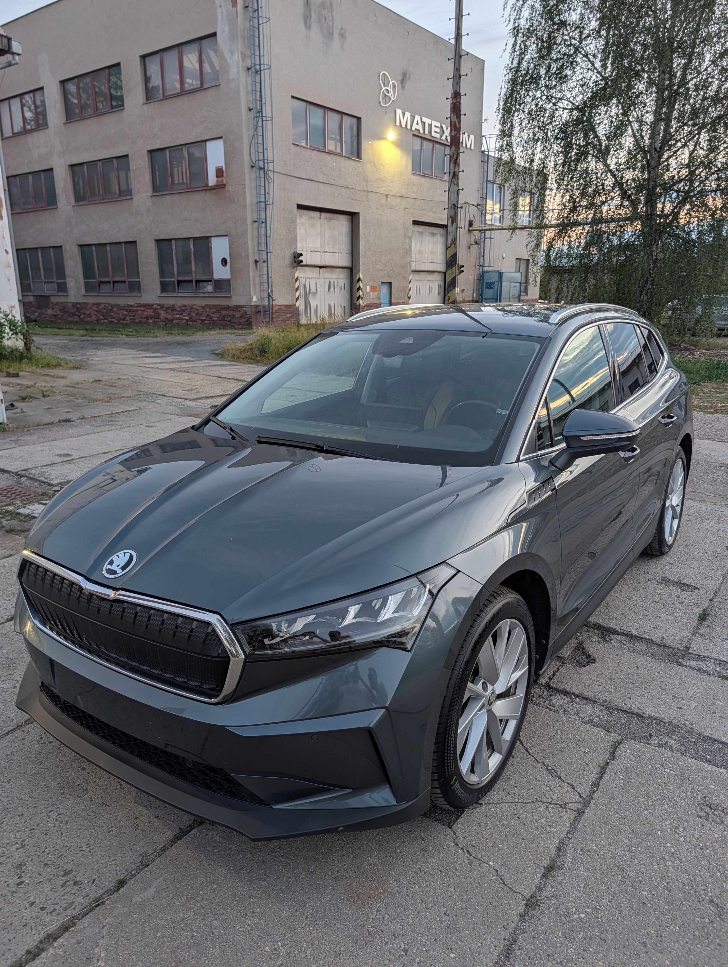 Škoda Enyaq iV, Enyaq iV60 SoH 90%TEPELKO KŮŽE