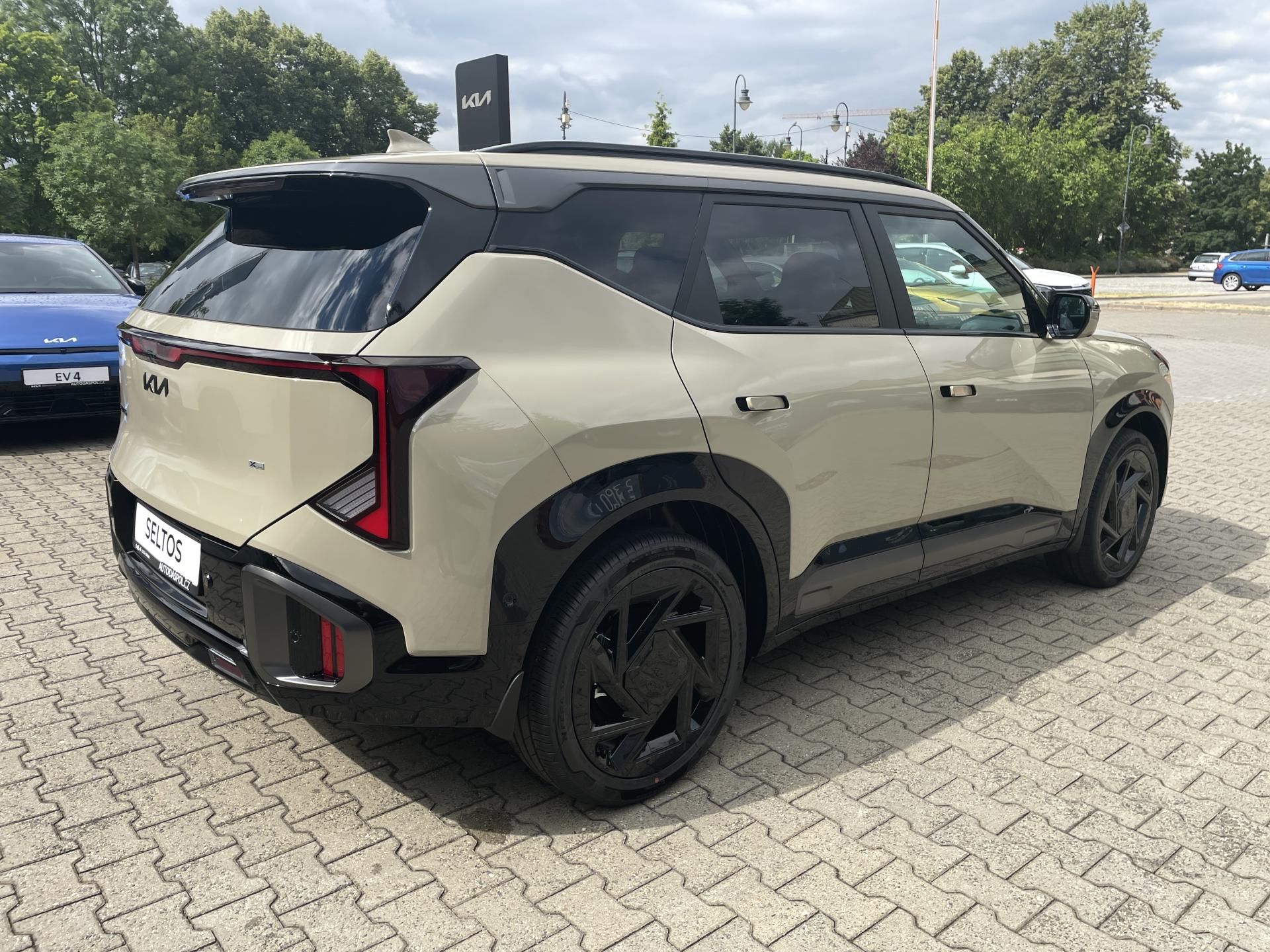 Kia Seltos, 1,6 T-GDi GPF 4x4 7DCT X-LINE - fotka 3