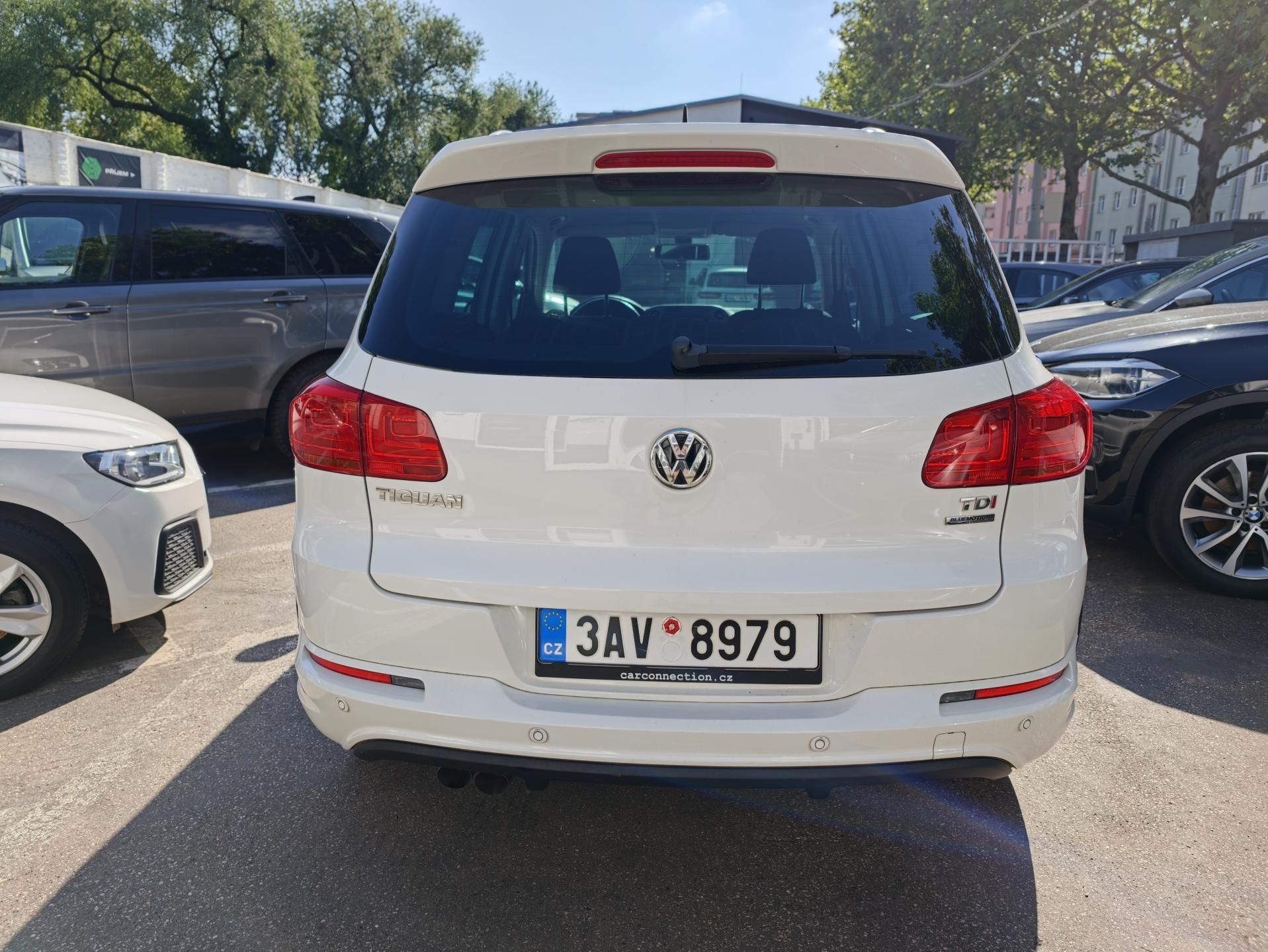 Volkswagen Tiguan, 2,0 TDi R-Line - fotka 6