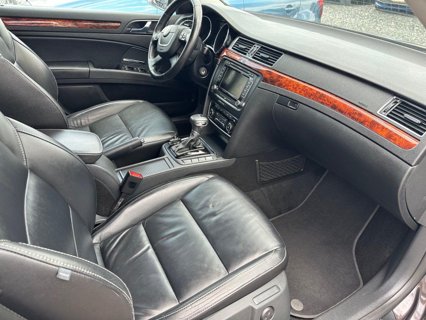 Škoda Superb, 2.0TDi DSG,NAVI,XENON,KŮŽE - fotka 6