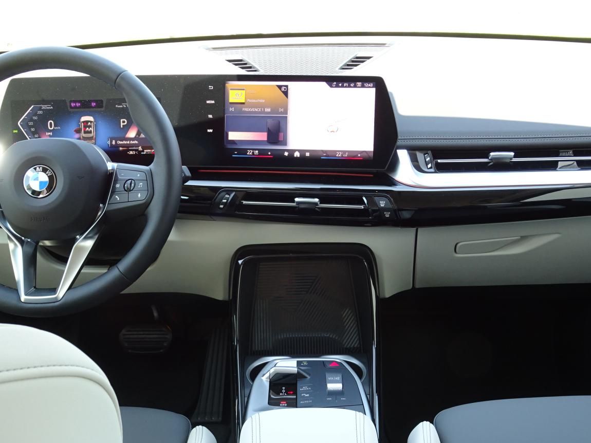 BMW X1, sDrive18i - fotka 6
