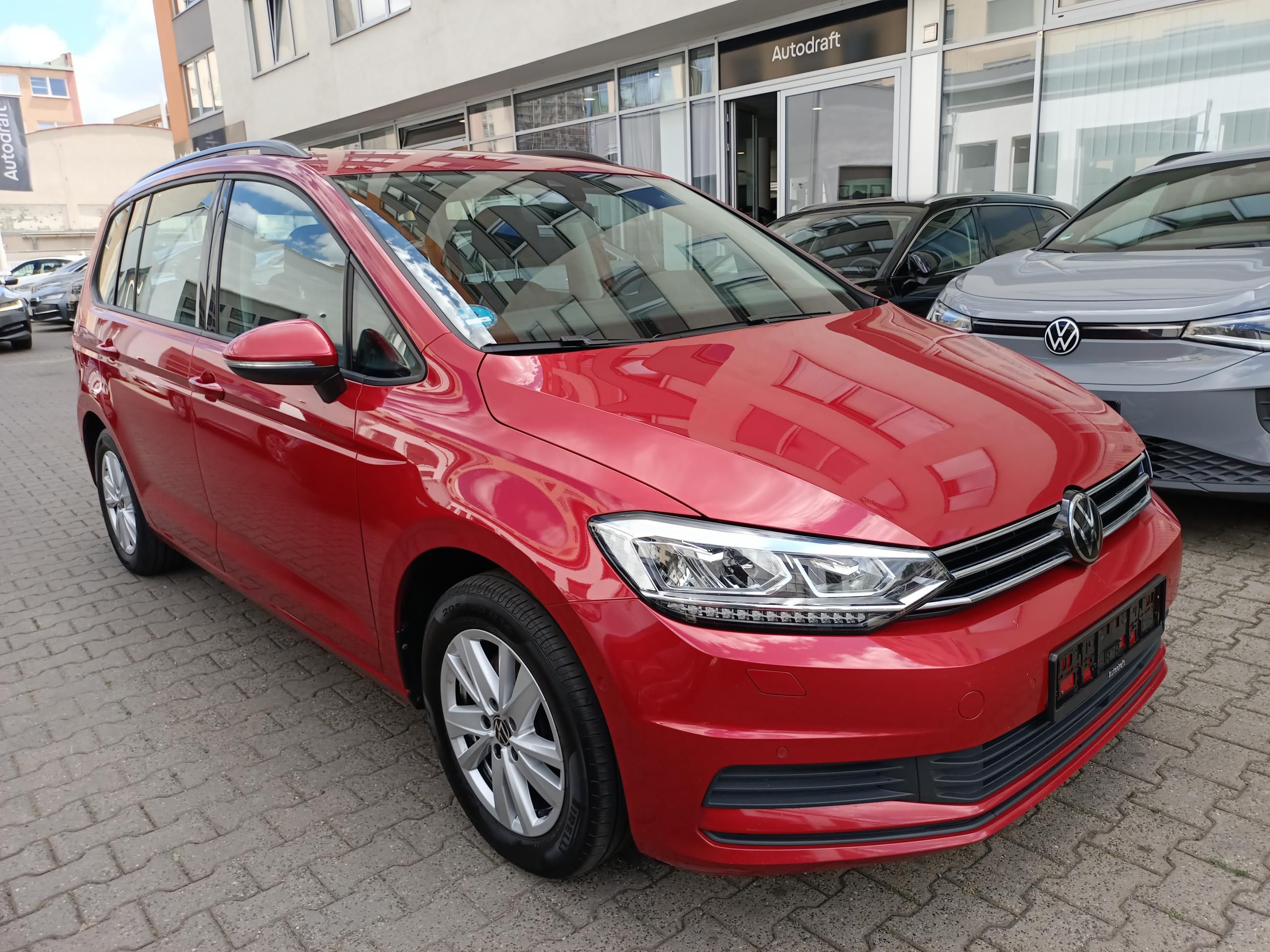 Volkswagen Touran, 2.0 TDI 110kW DSG / ALU 16"