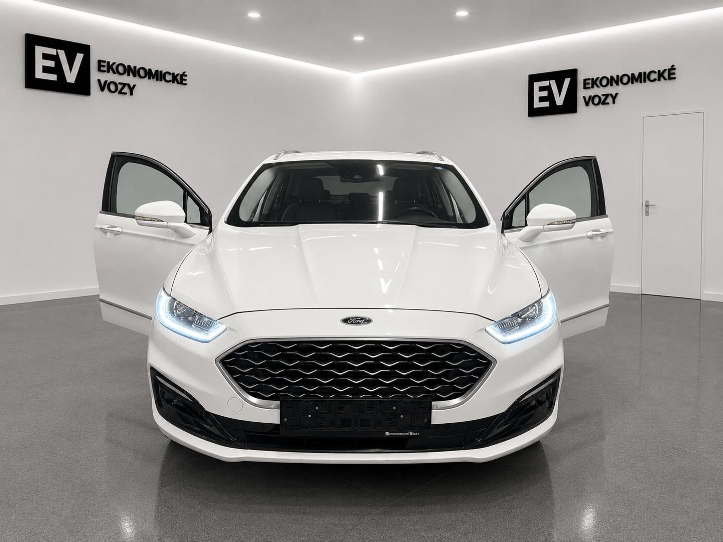 Ford Mondeo, 2.0hev,VIGNALE,MASÁŽ - fotka 4
