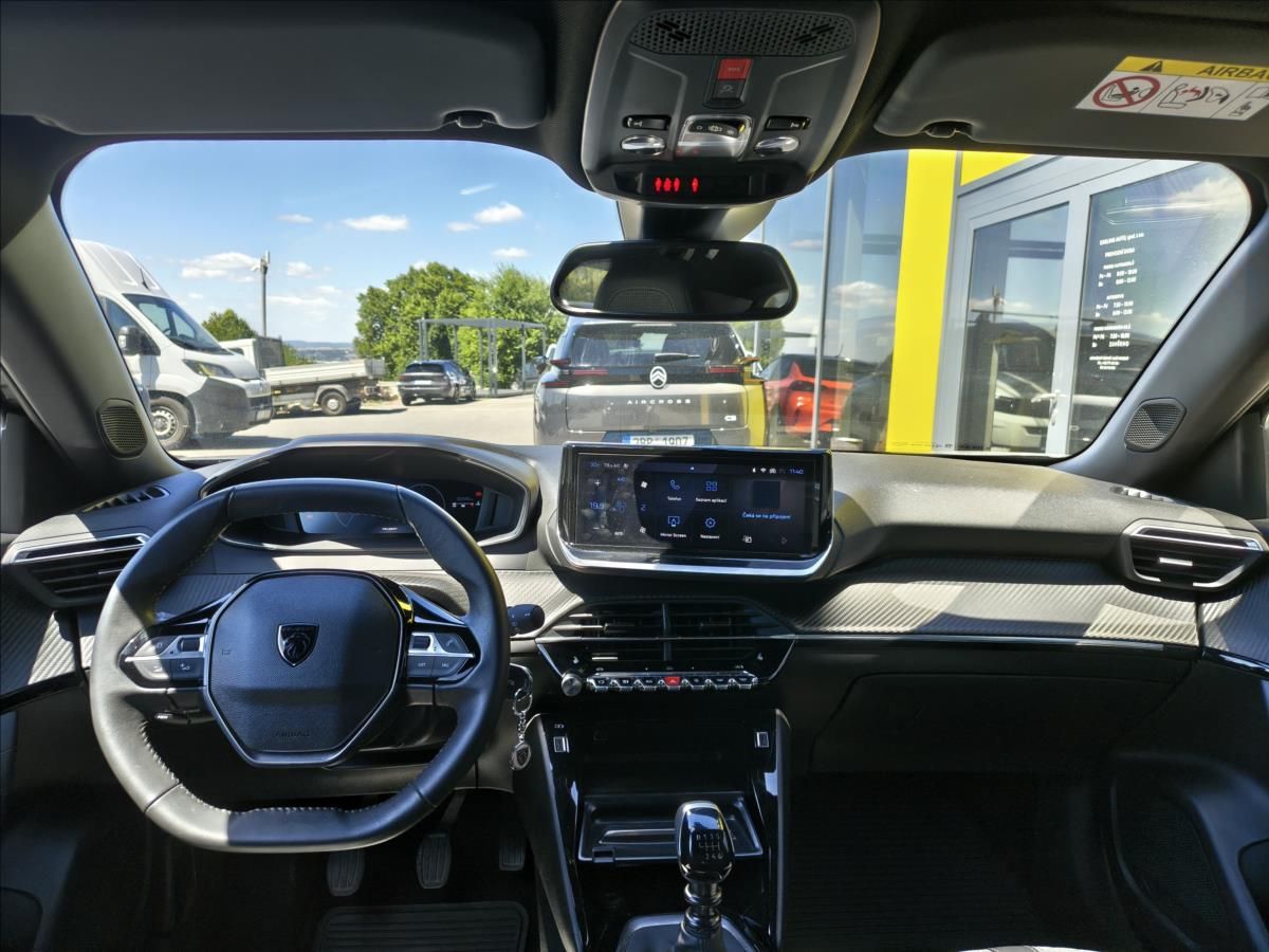 Peugeot 2008, 1,2   PT Allure - fotka 3