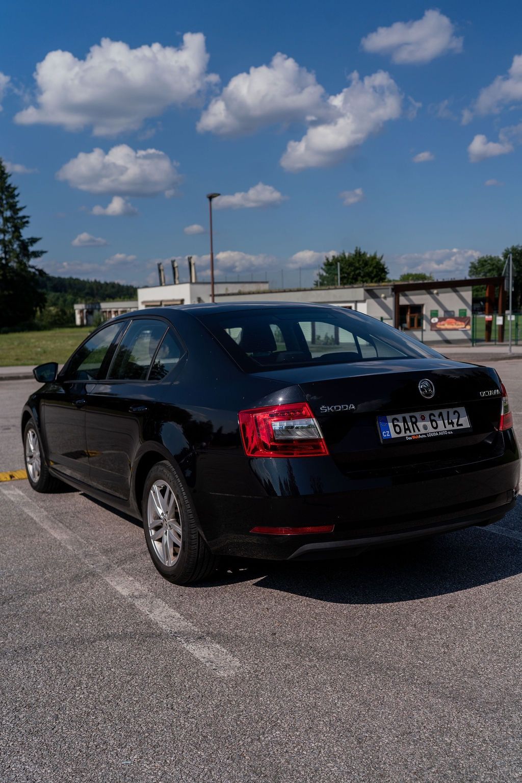 Škoda Octavia, 1.6 TDI - Servisováno - fotka 6