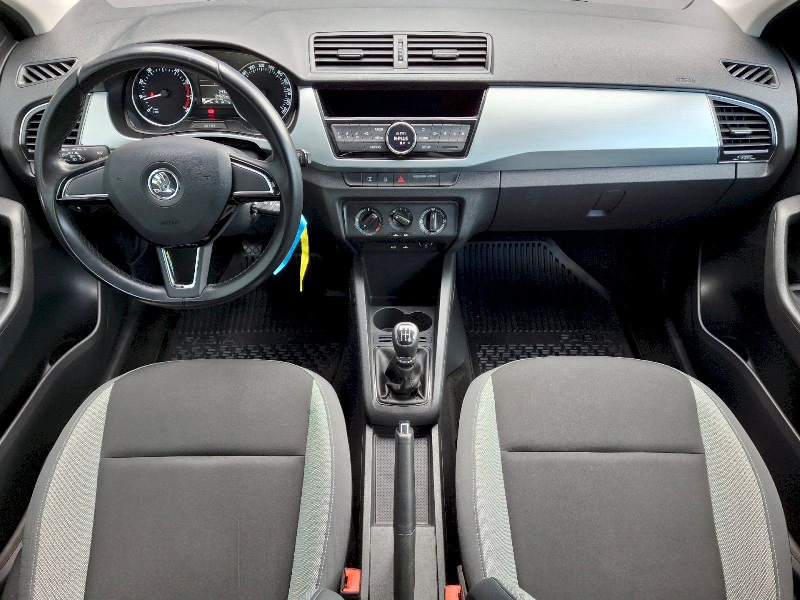 Škoda Fabia, Ambition Plus 1,0Mpi 44kW - fotka 5