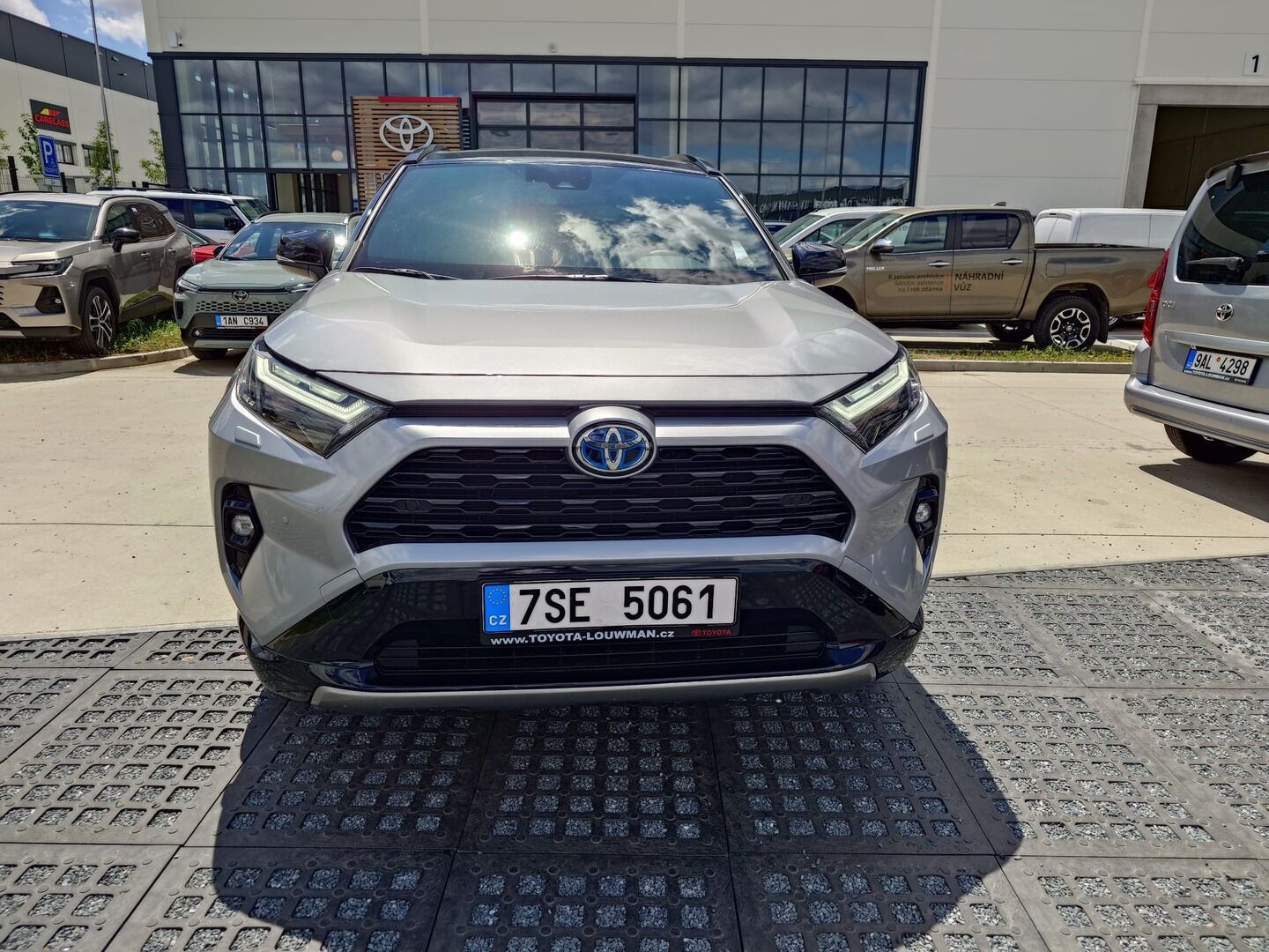 Toyota Rav4, SELECTION 4x4 2.5L HYBRID - fotka 2