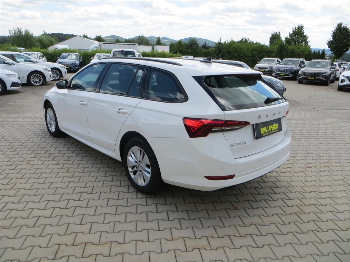 Škoda Octavia, 2,0 TDI 85kW Ambition ČR - fotka 5