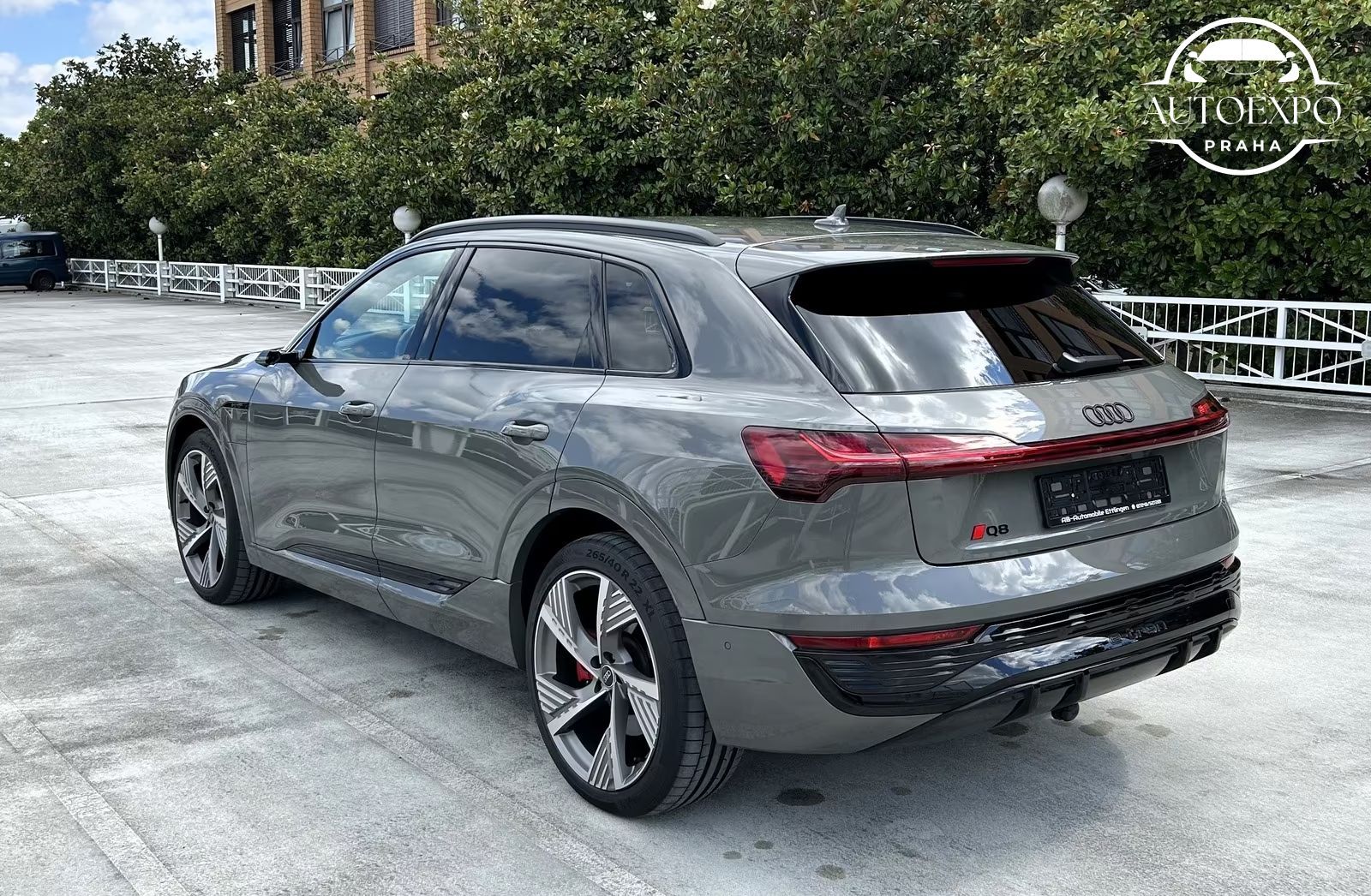 Audi Q8 e-tron, 50 quattro S line - fotka 3