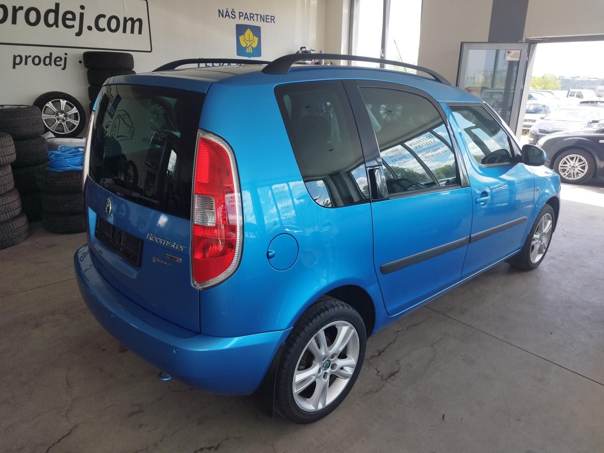 Škoda Roomster, 1,6I,77KW,KLIMA,ALU SE.KNIHA - fotka 6