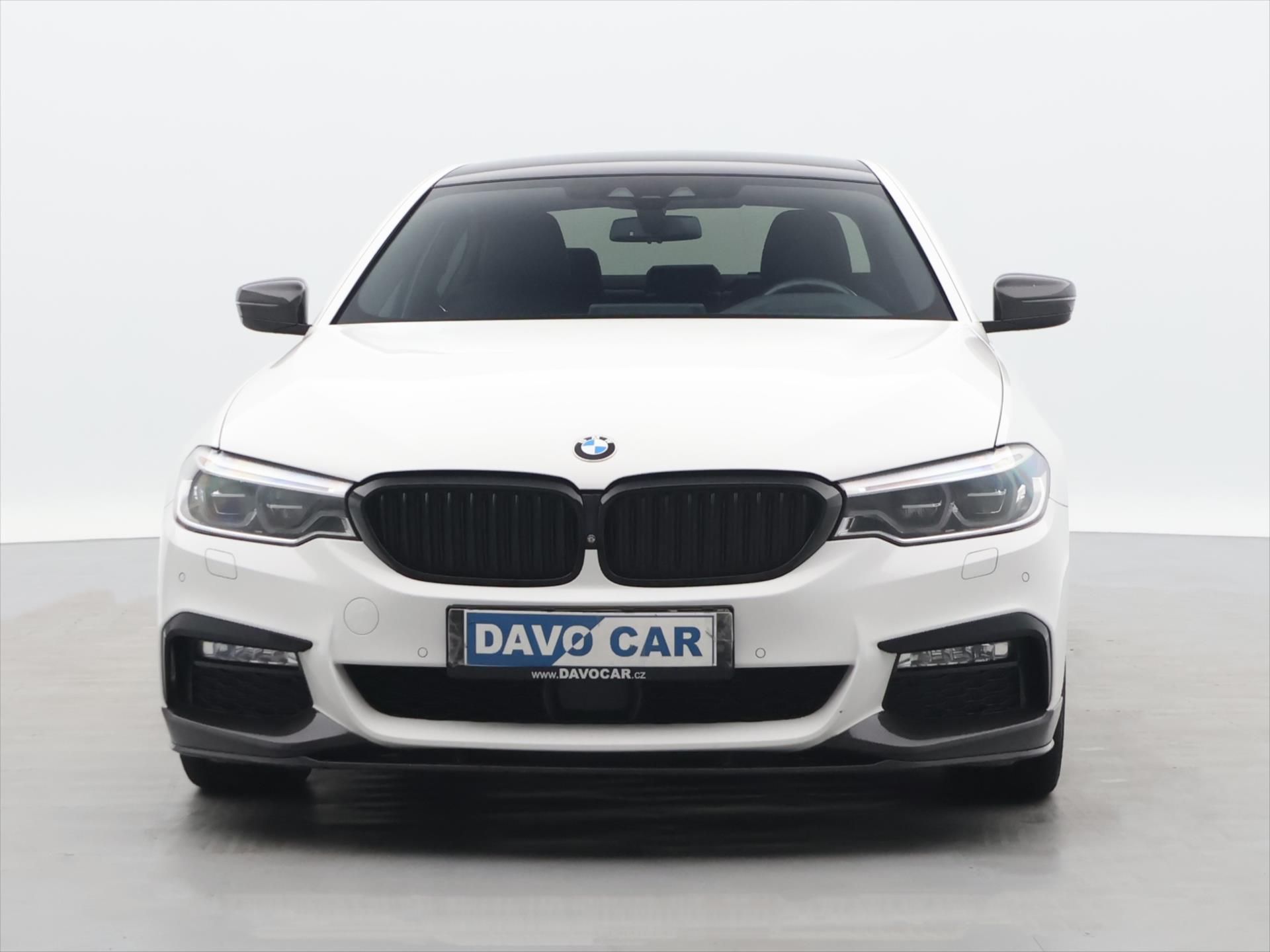 BMW Řada 5, 3,0 530d 195kW xDrive CZ - fotka 2