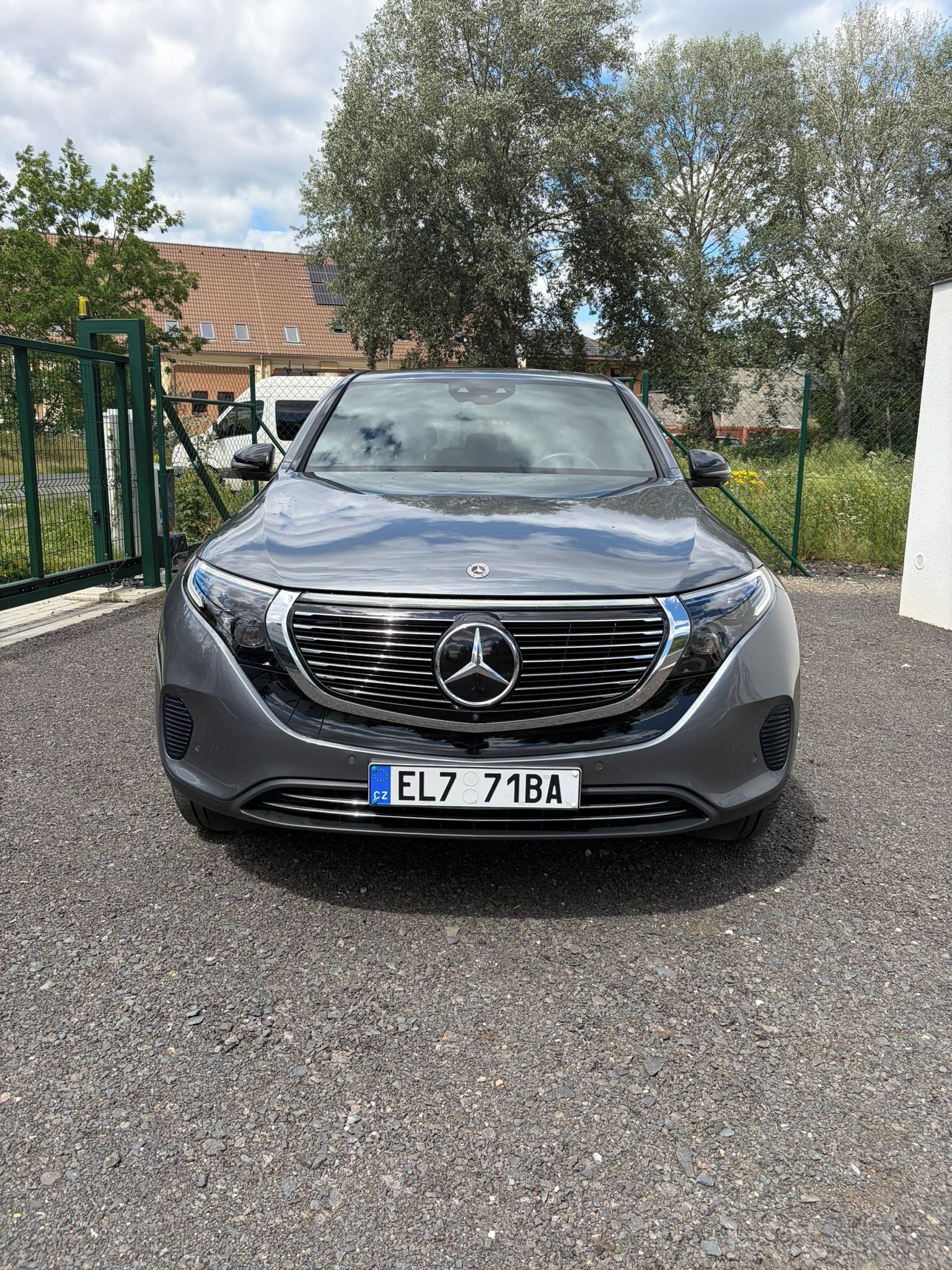 Mercedes-Benz EQC, 400 4Matic - fotka 2