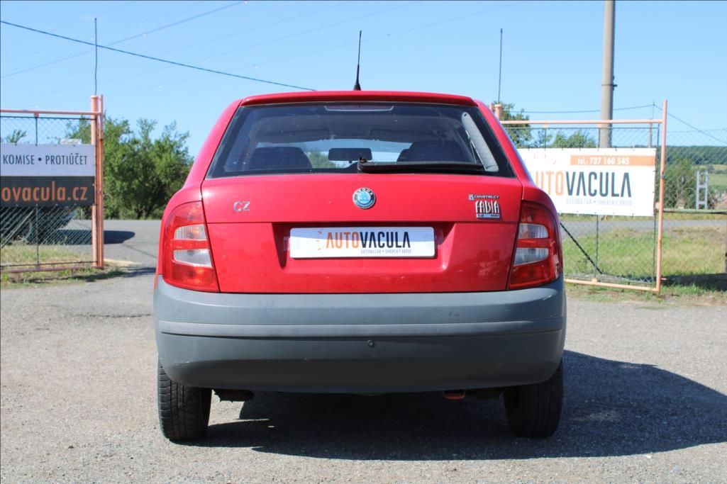 Škoda Fabia, 1,2 i  STK 3/2028 - fotka 6