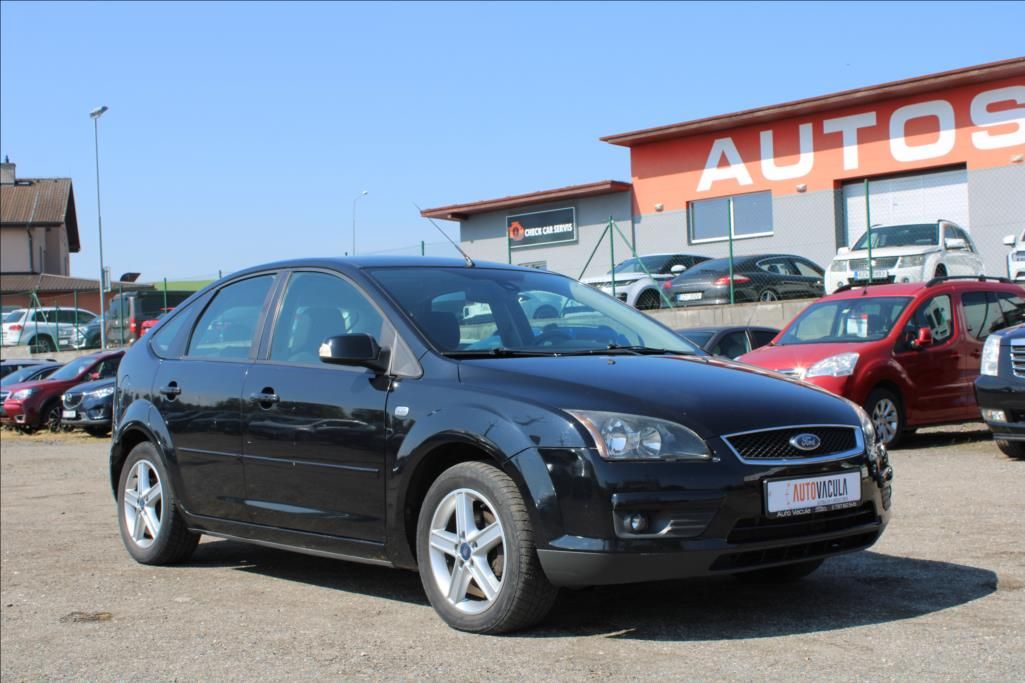 Ford Focus, 1,8 i  STK 11/2027, VÝHŘEVY - fotka 3