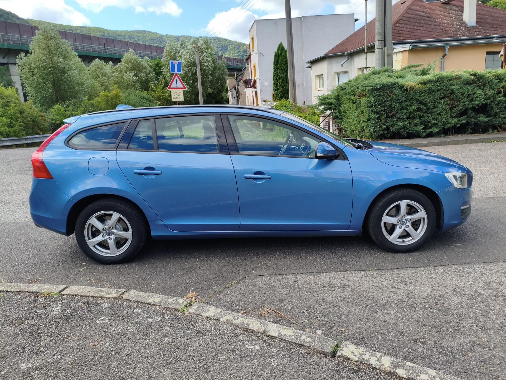 Volvo V60, 1,6 Diesel - fotka 5