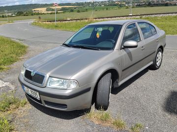 1.6i-75KW,R.V.2010,TK 7/28,AC