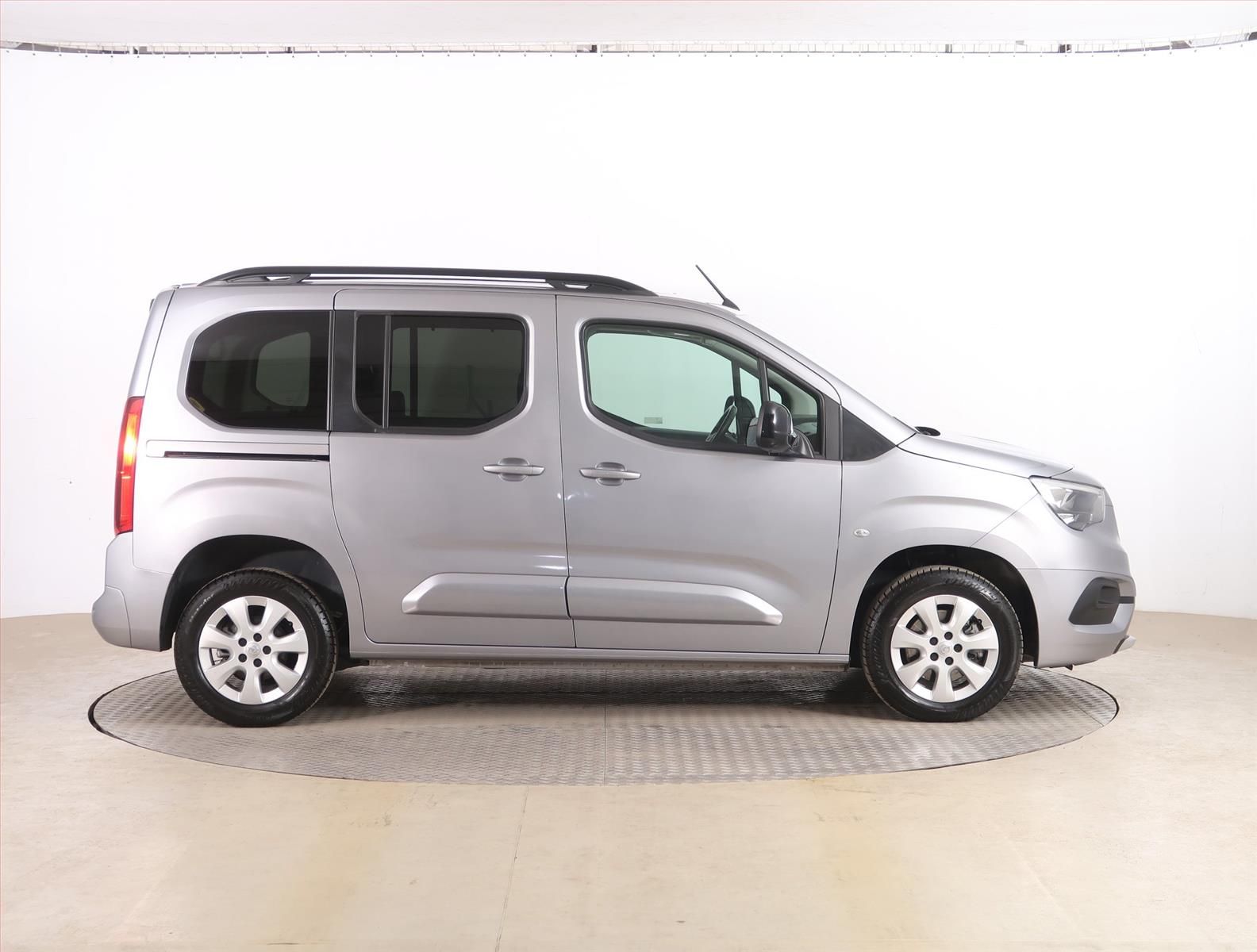 Opel Combo, 1.5 CDTI, Elegance, 5Míst, ČR - fotka 6