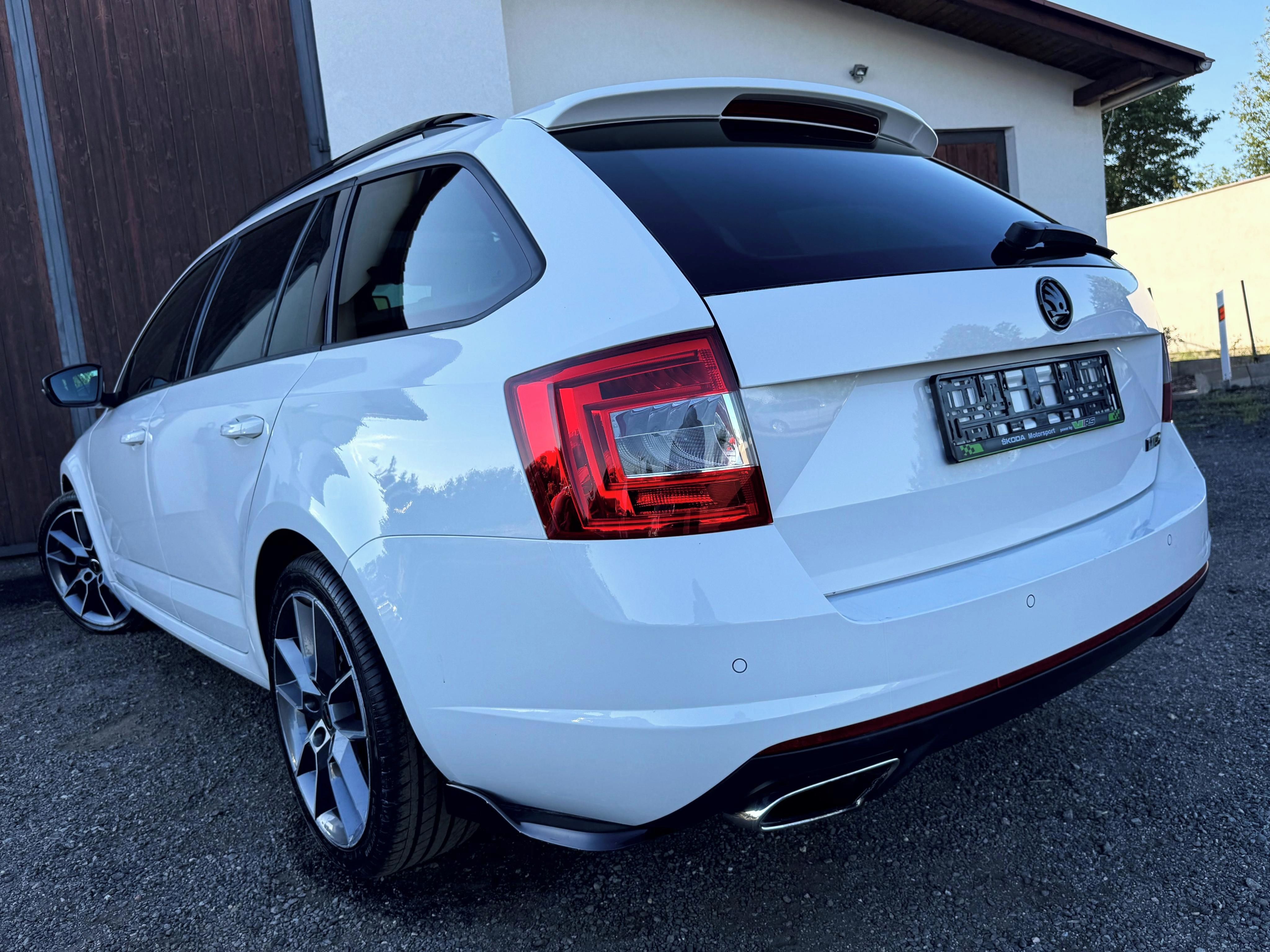 Škoda Octavia, III RS 162kW, 6st. manuál - fotka 6