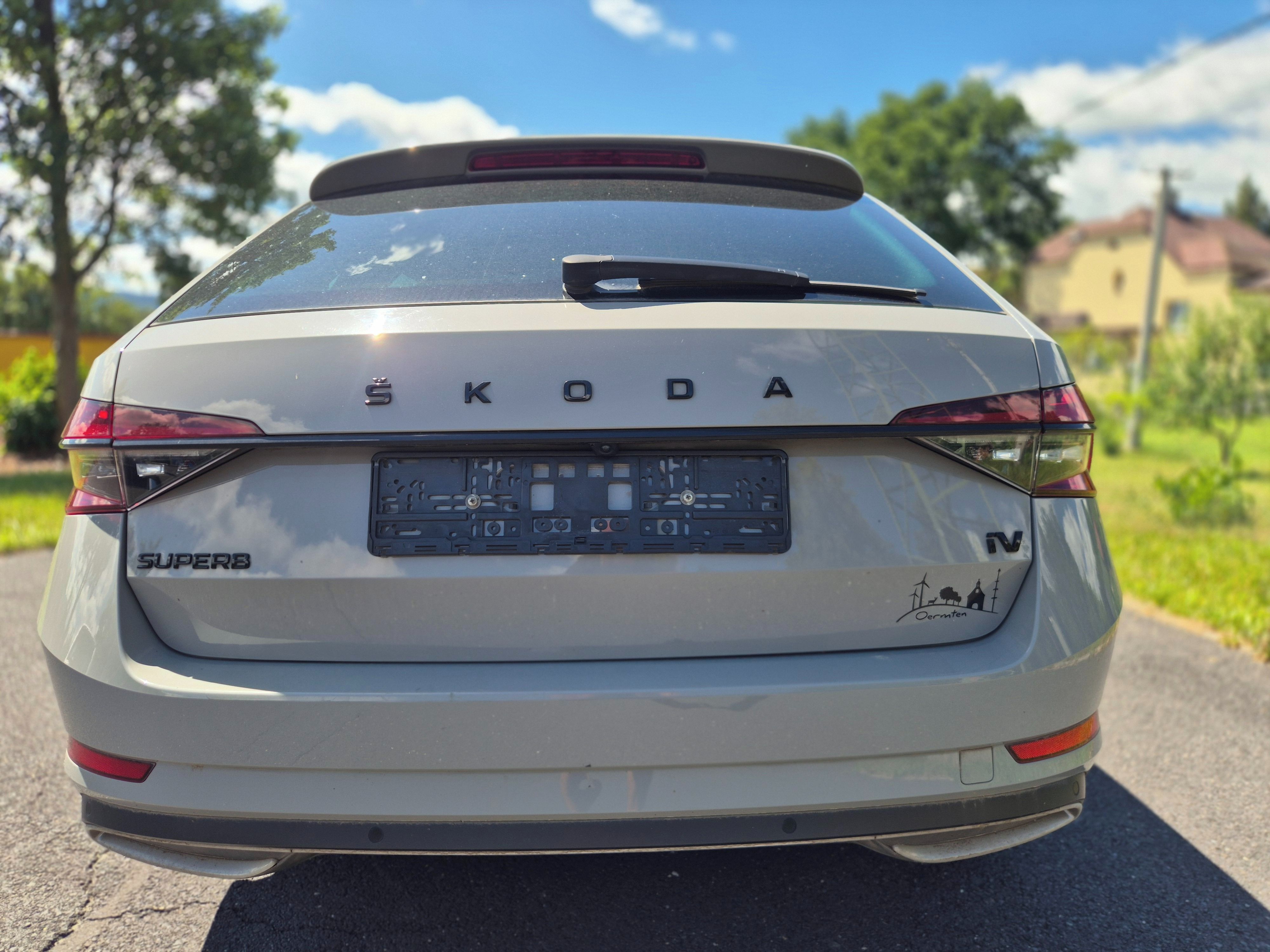 Škoda Superb, 1.4 tsi iv SPORTLINE HYBRID - fotka 6