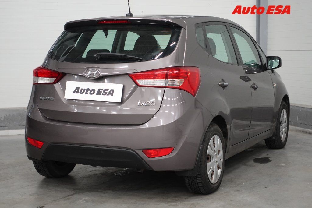 Hyundai ix20, 1.4 i,1.maj,ČR,AC - fotka 4