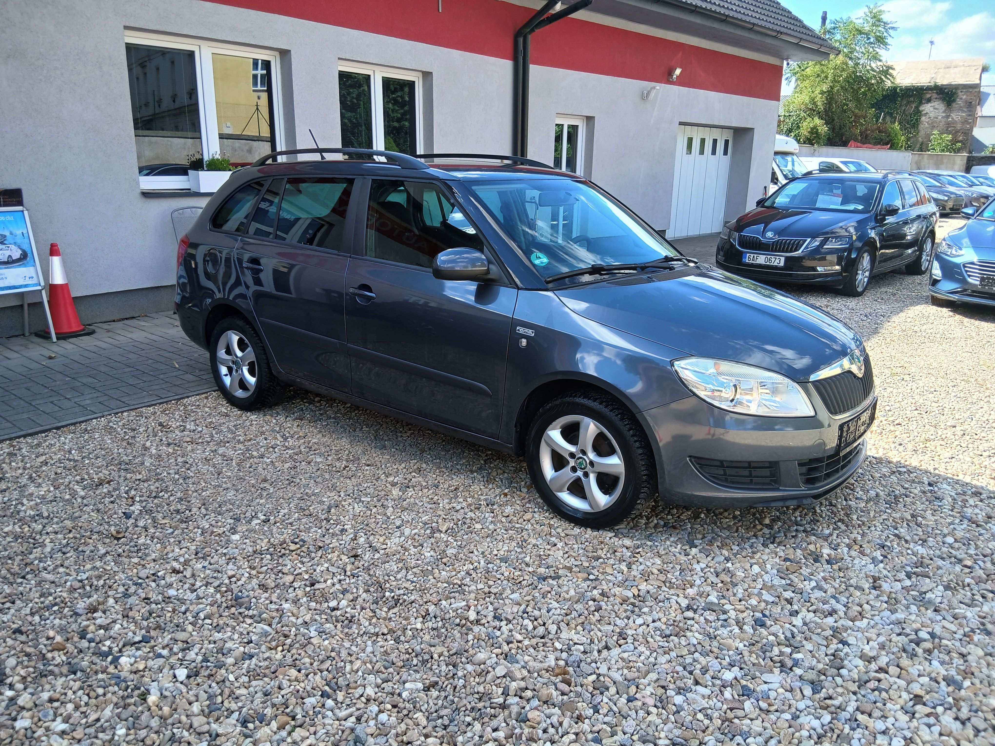 Škoda Fabia, 1.2 TSi 63KW Family S.Kniha, K - fotka 3