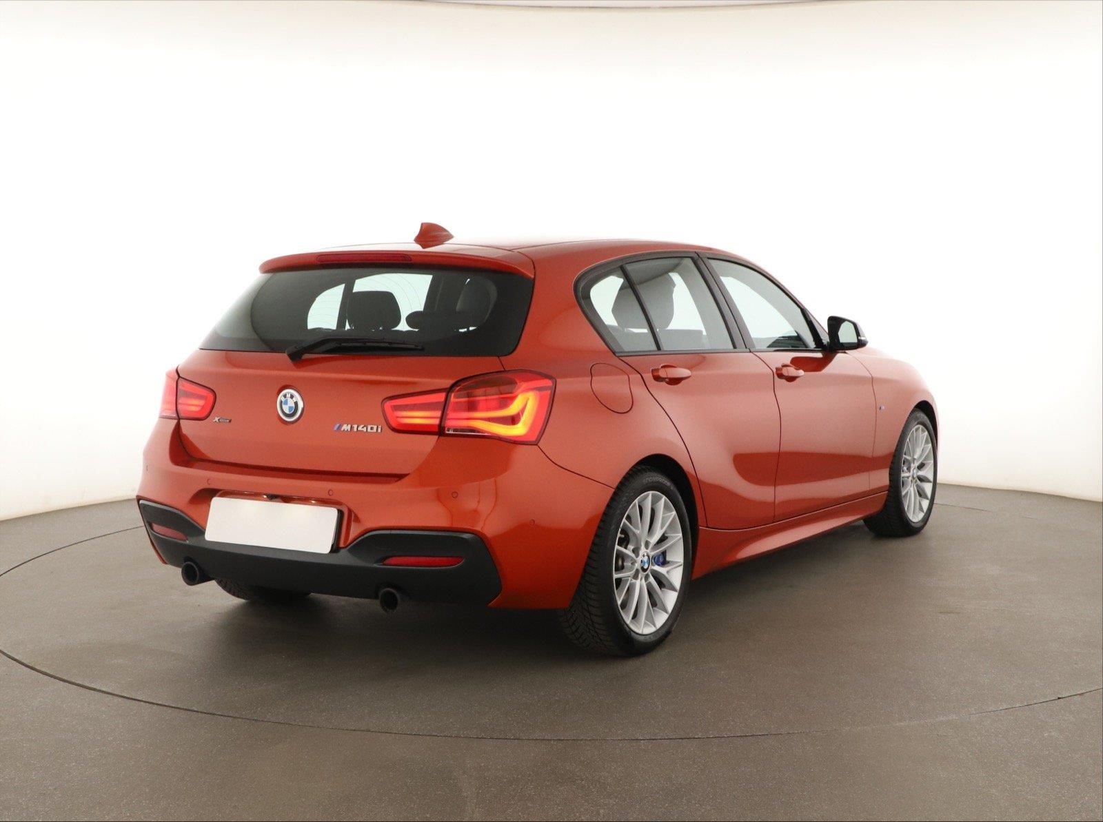 BMW Řada 1, M140i xDrive, 4X4, Automat - fotka 5