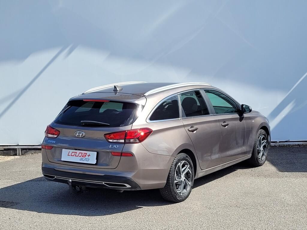 Hyundai i30, 1.5 T-GDI 118 kW - fotka 2