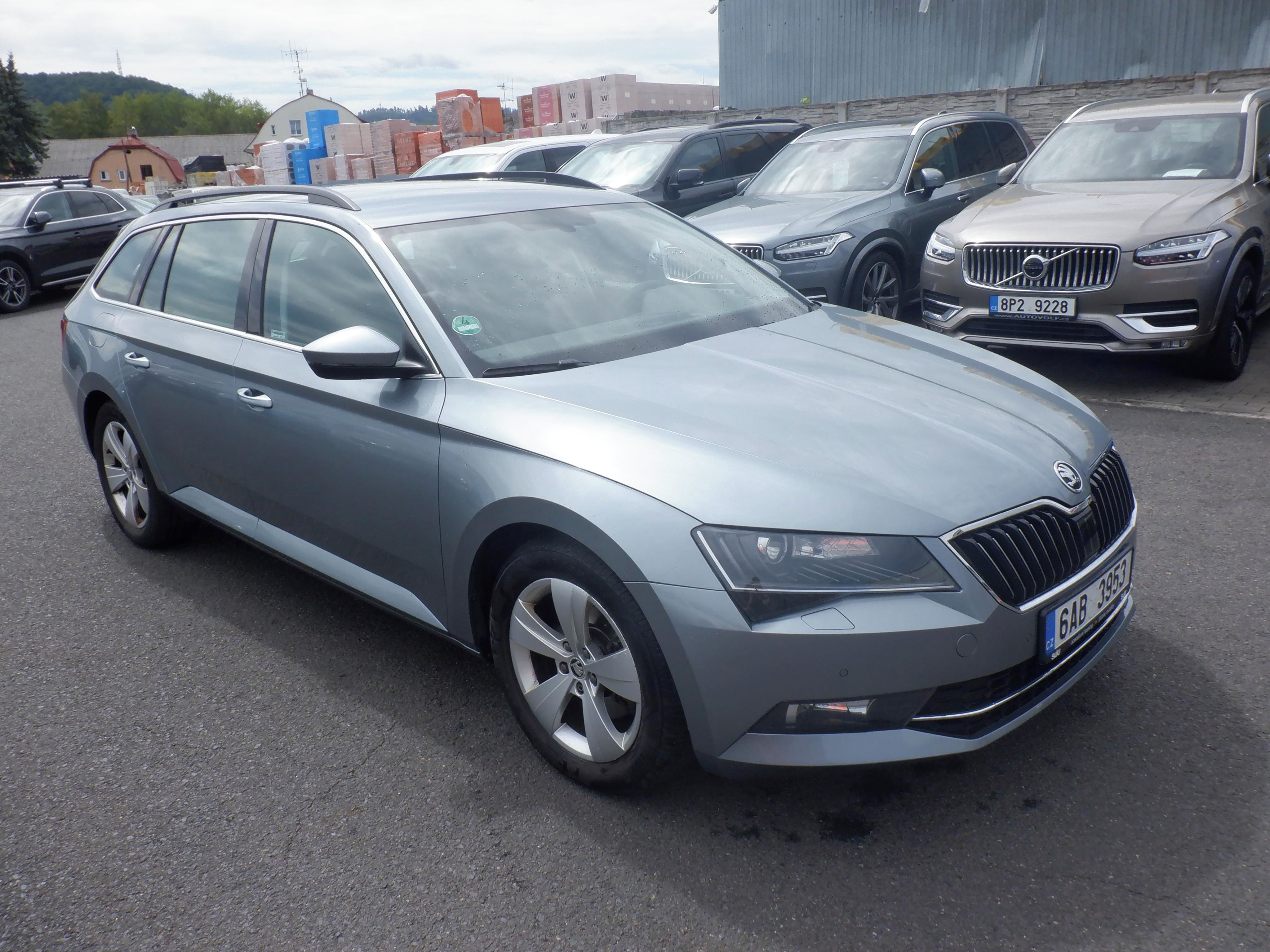 Škoda Superb, 2.0 TDI 110kW Ambition - fotka 3