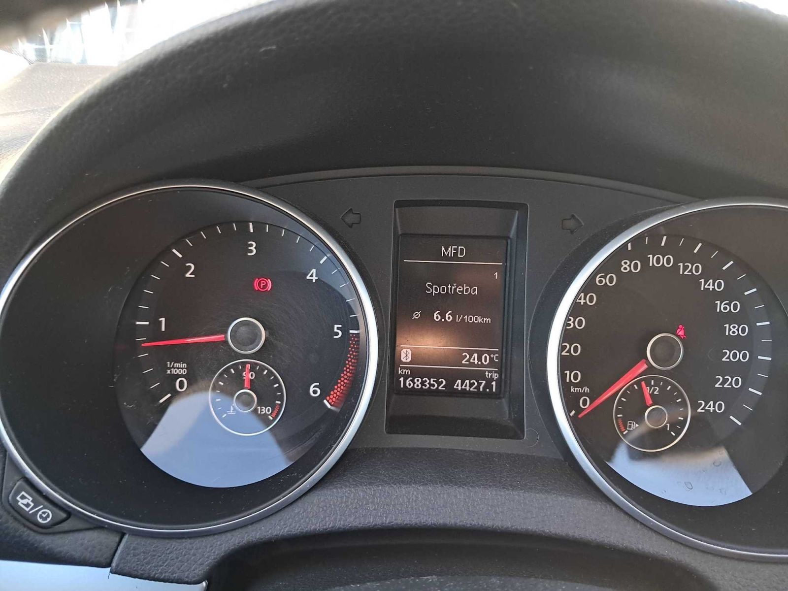 Volkswagen Golf, 1.6 TDI, Highline, Automat - fotka 3