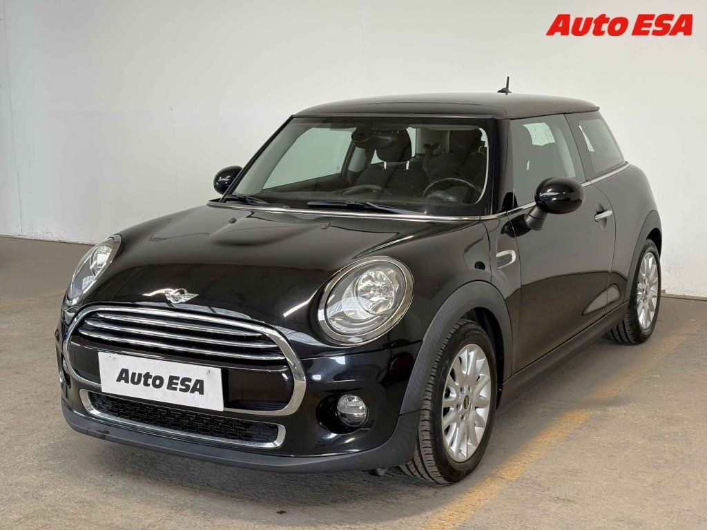 Mini Cooper, 1.5,navi,+ kola - fotka 3