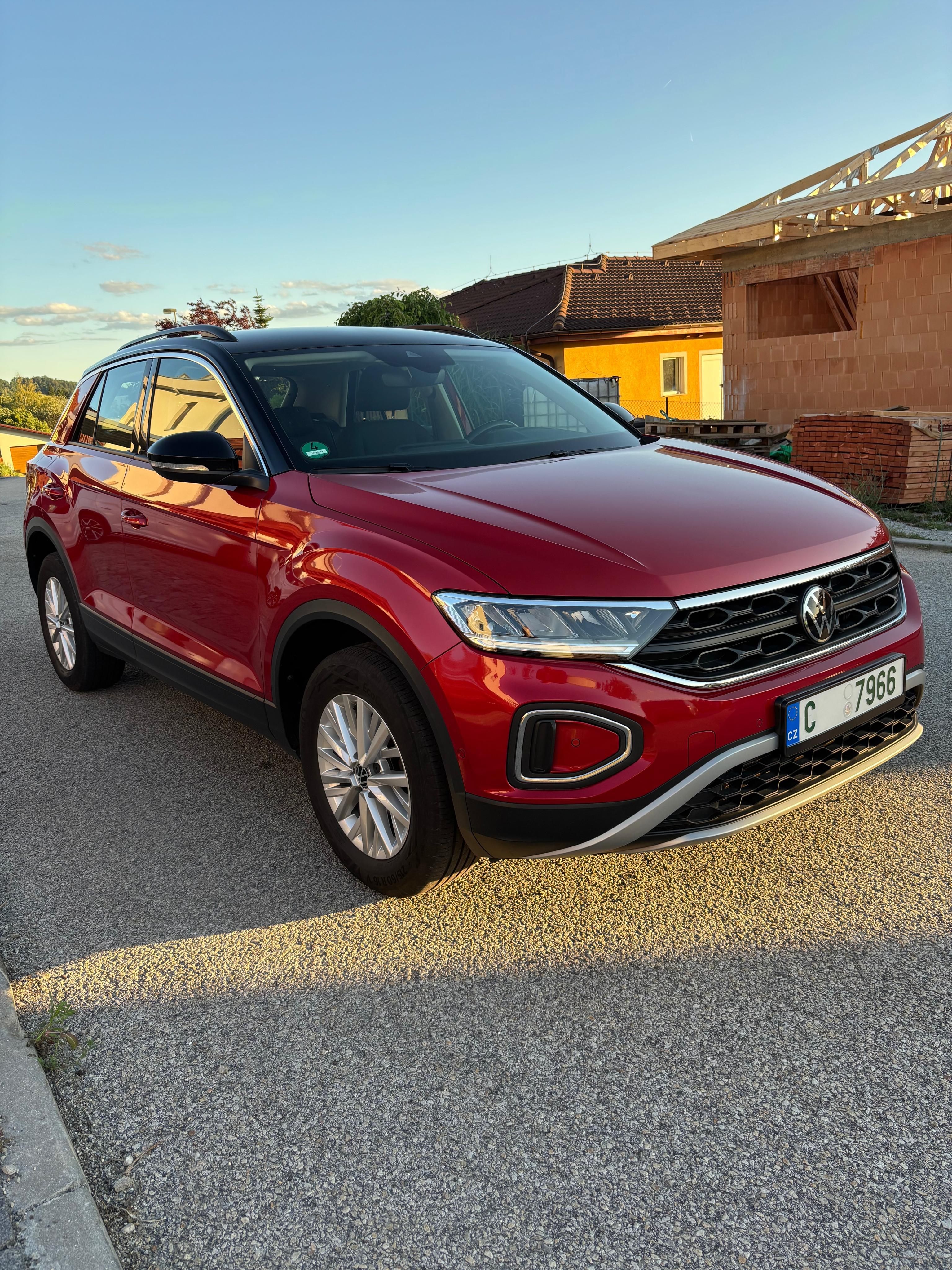 Volkswagen T-Roc, 1,5 TSI 110 KW - fotka 2