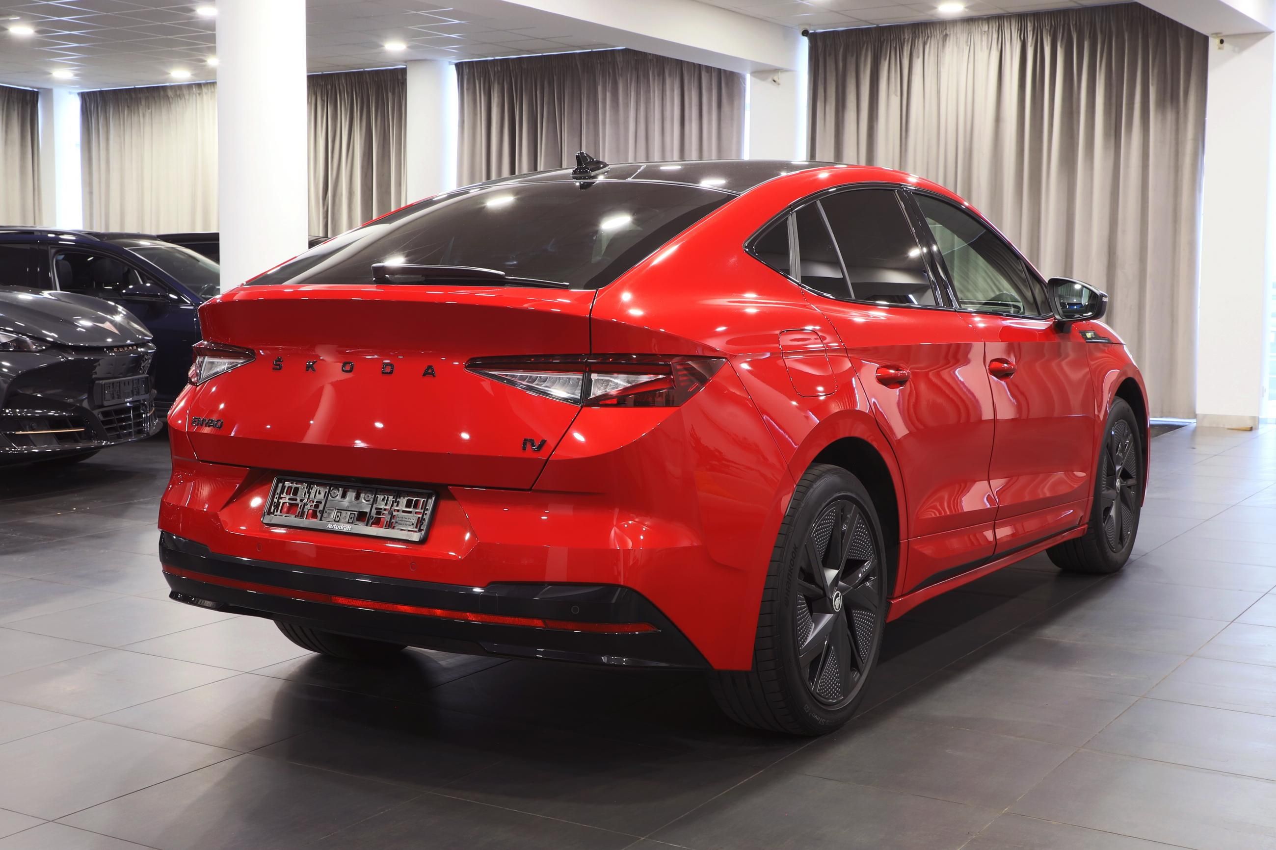 Škoda Enyaq Coupé, iV RS 4x4 220kW Tažné Panorama - fotka 4