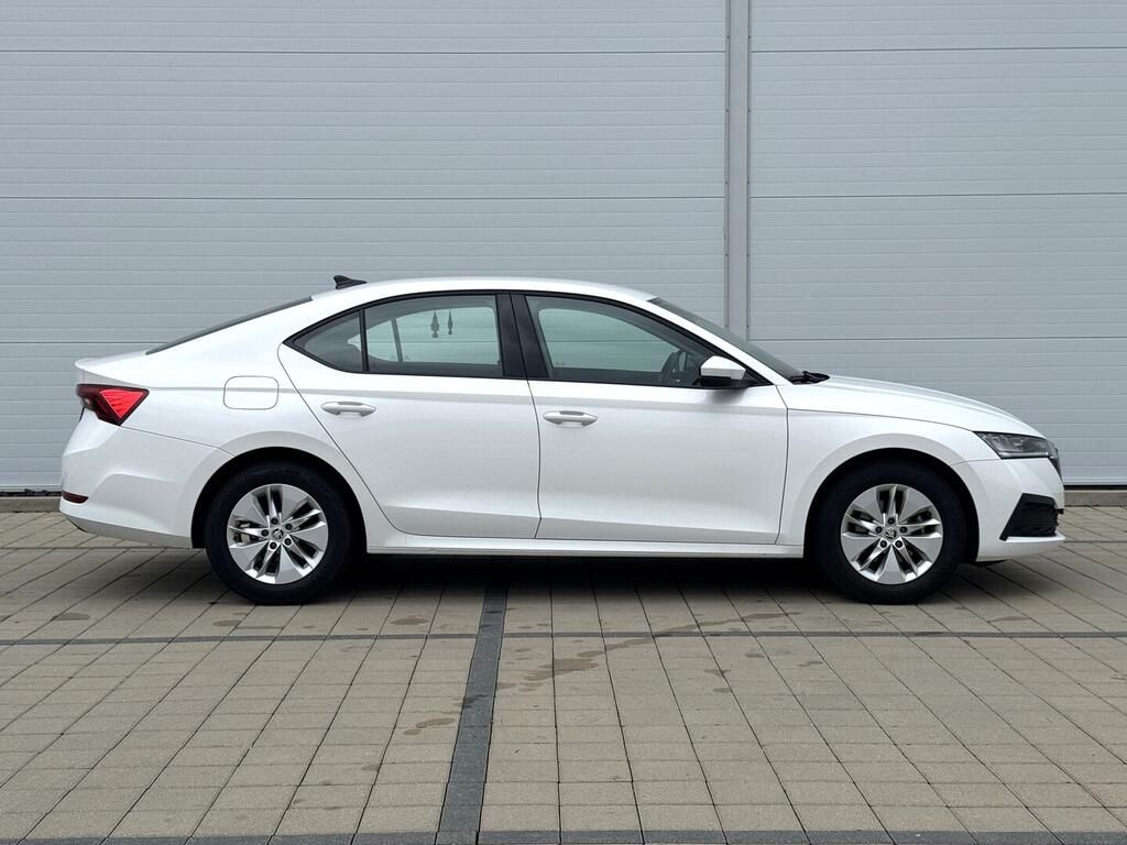 Škoda Octavia, Active 1.5 TSI 110 kW - fotka 4