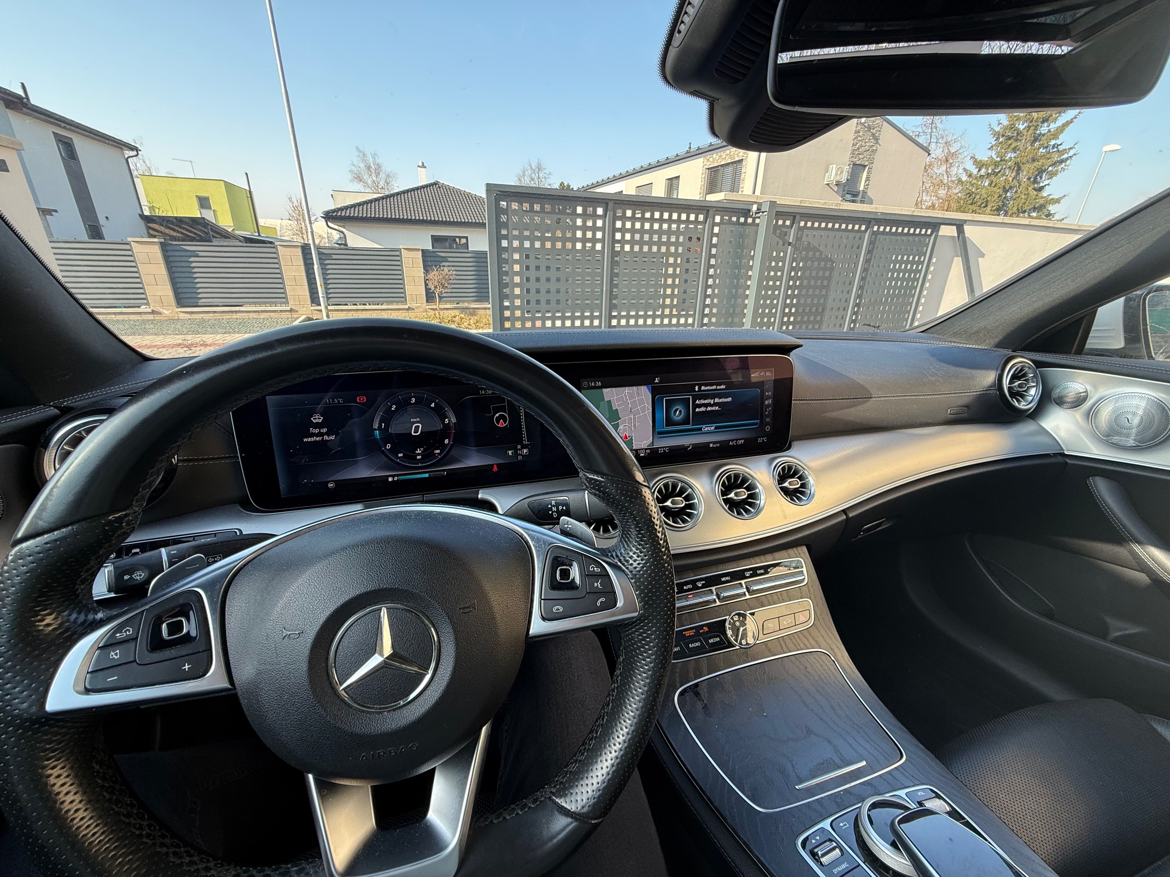 Mercedes-Benz Třídy E, 220d 4matic AMG - fotka 2