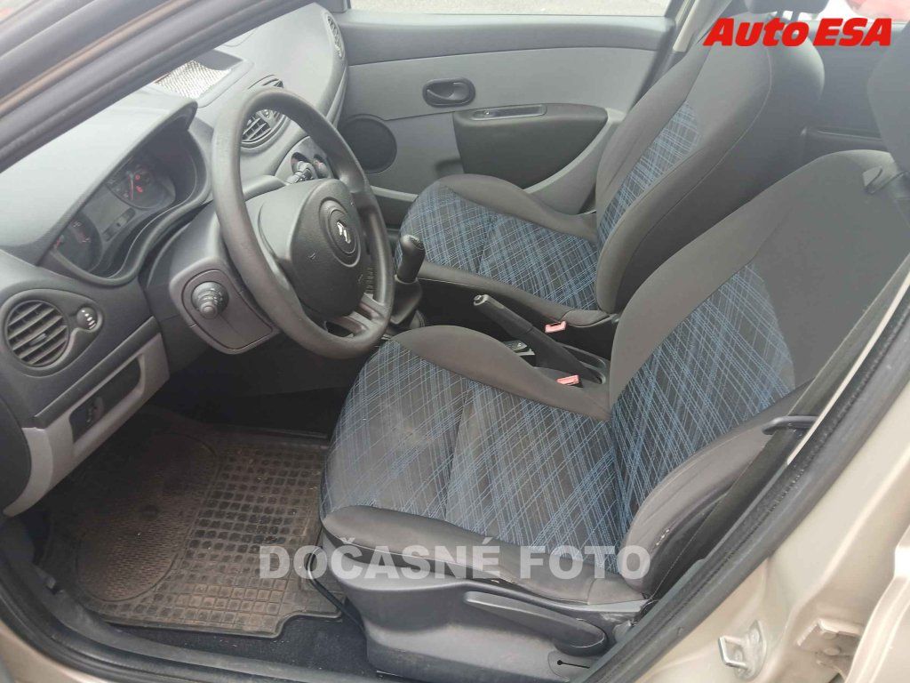Renault Clio, 1.2i,ČR - fotka 3