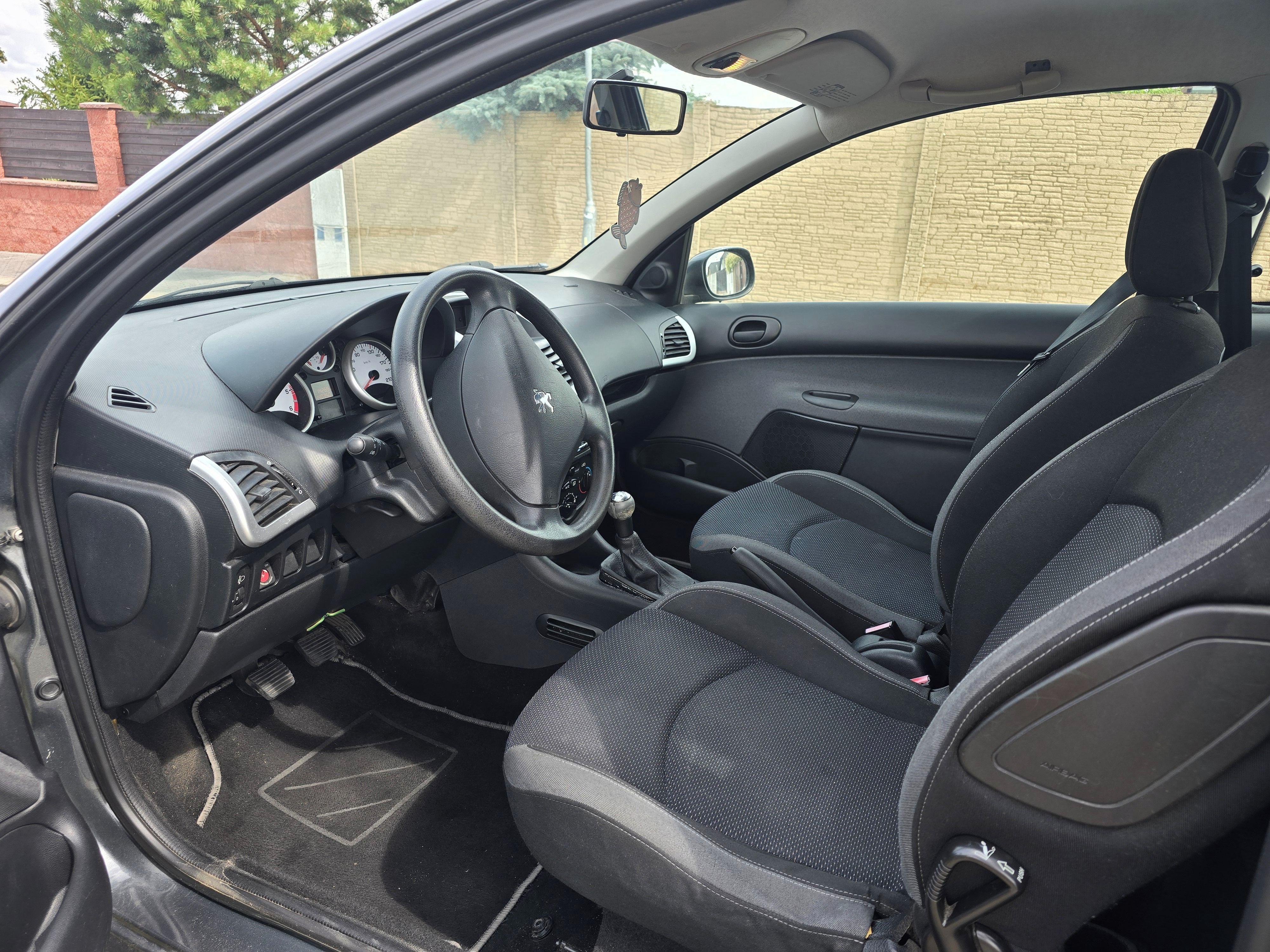 Peugeot 206 - fotka 5