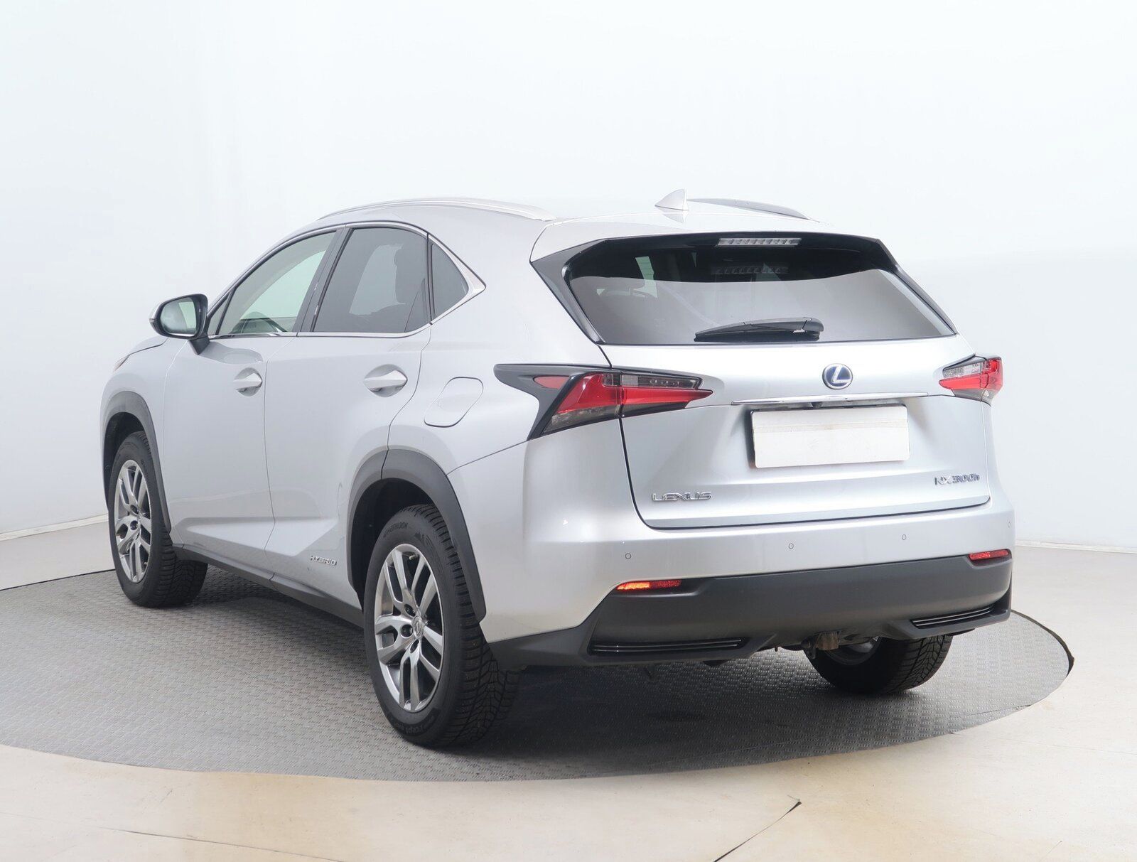 Lexus NX 300h, 300h, 4X4, Automat - fotka 4