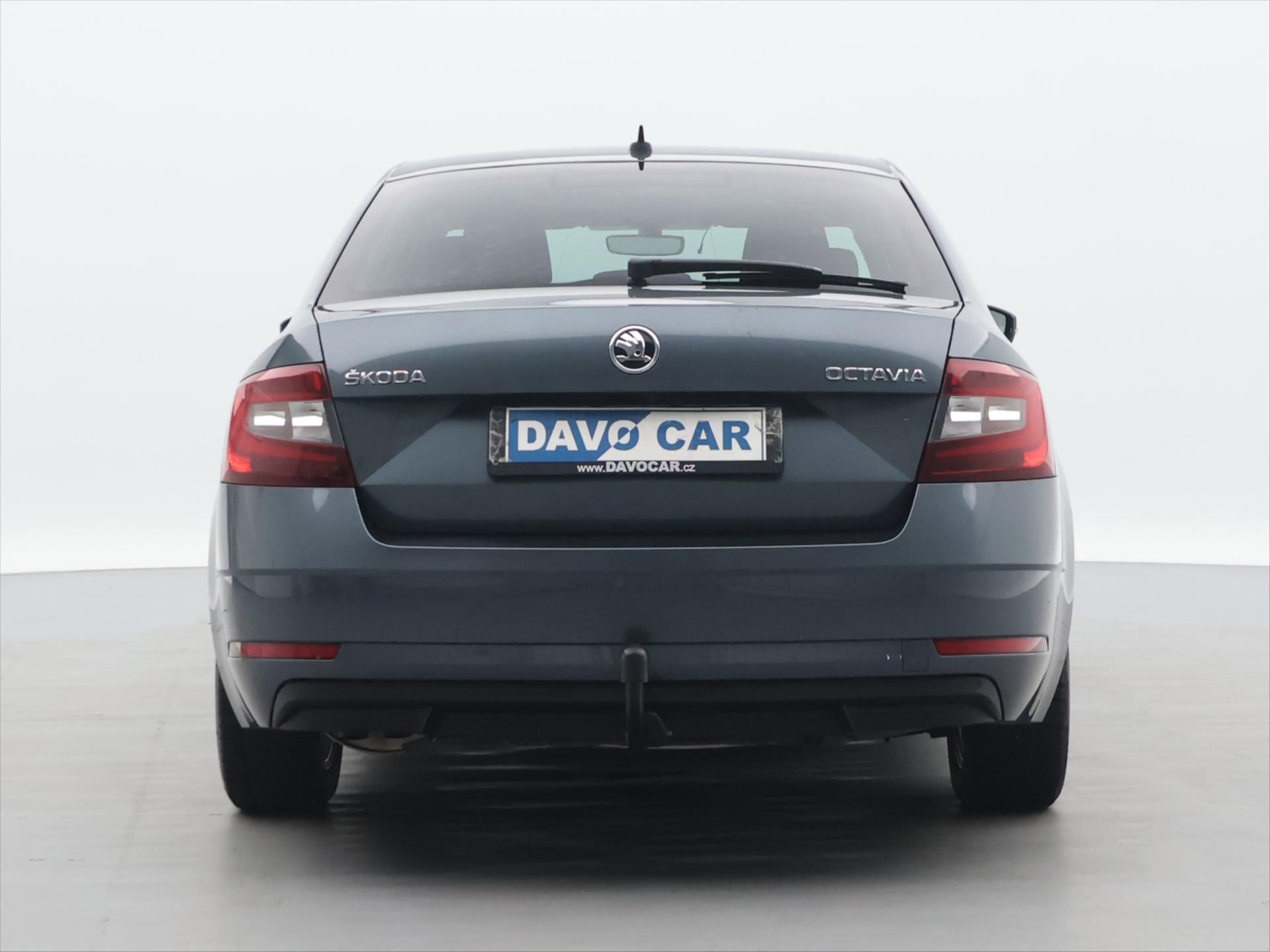 Škoda Octavia, 2,0 TDI 110kW DSG Style CZ - fotka 6