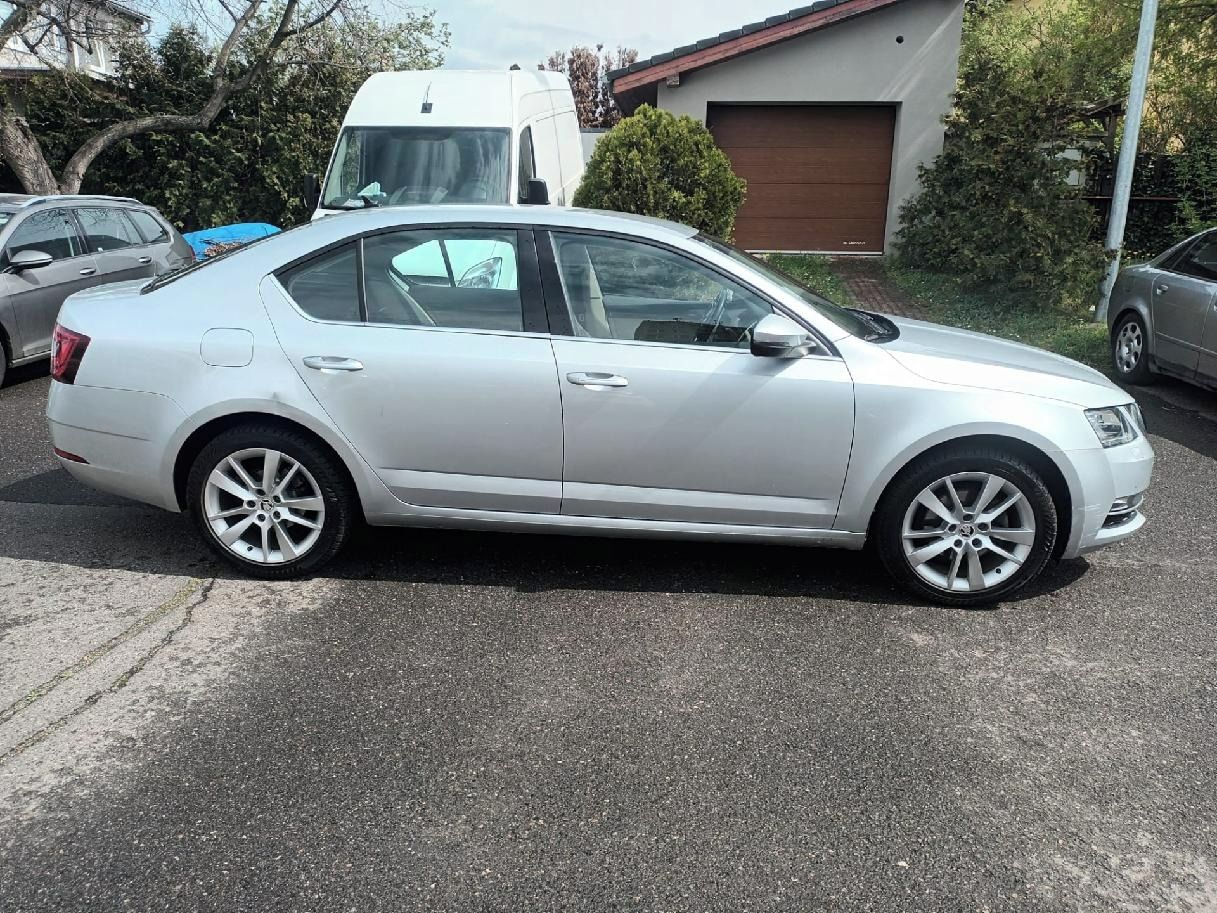 Škoda Octavia, 1,4tsi 110 kw, dsg style - fotka 6