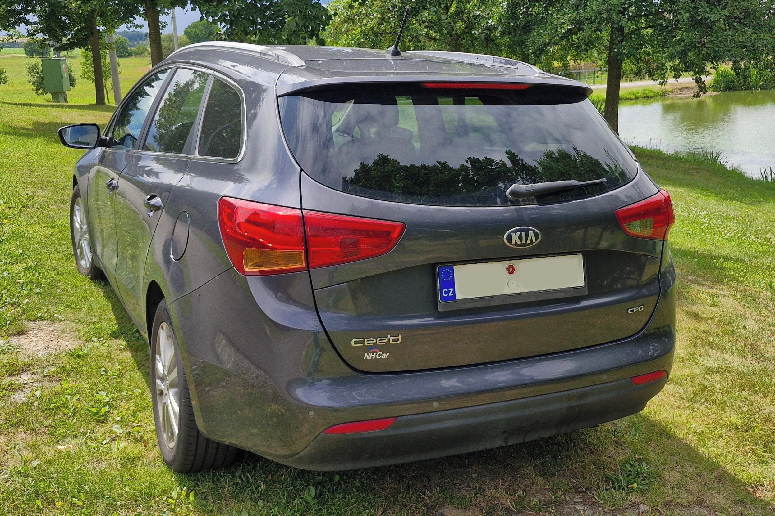 Kia Cee´d SW, 1.6 CRDi,1.maj.,ČR, nebouráno - fotka 5