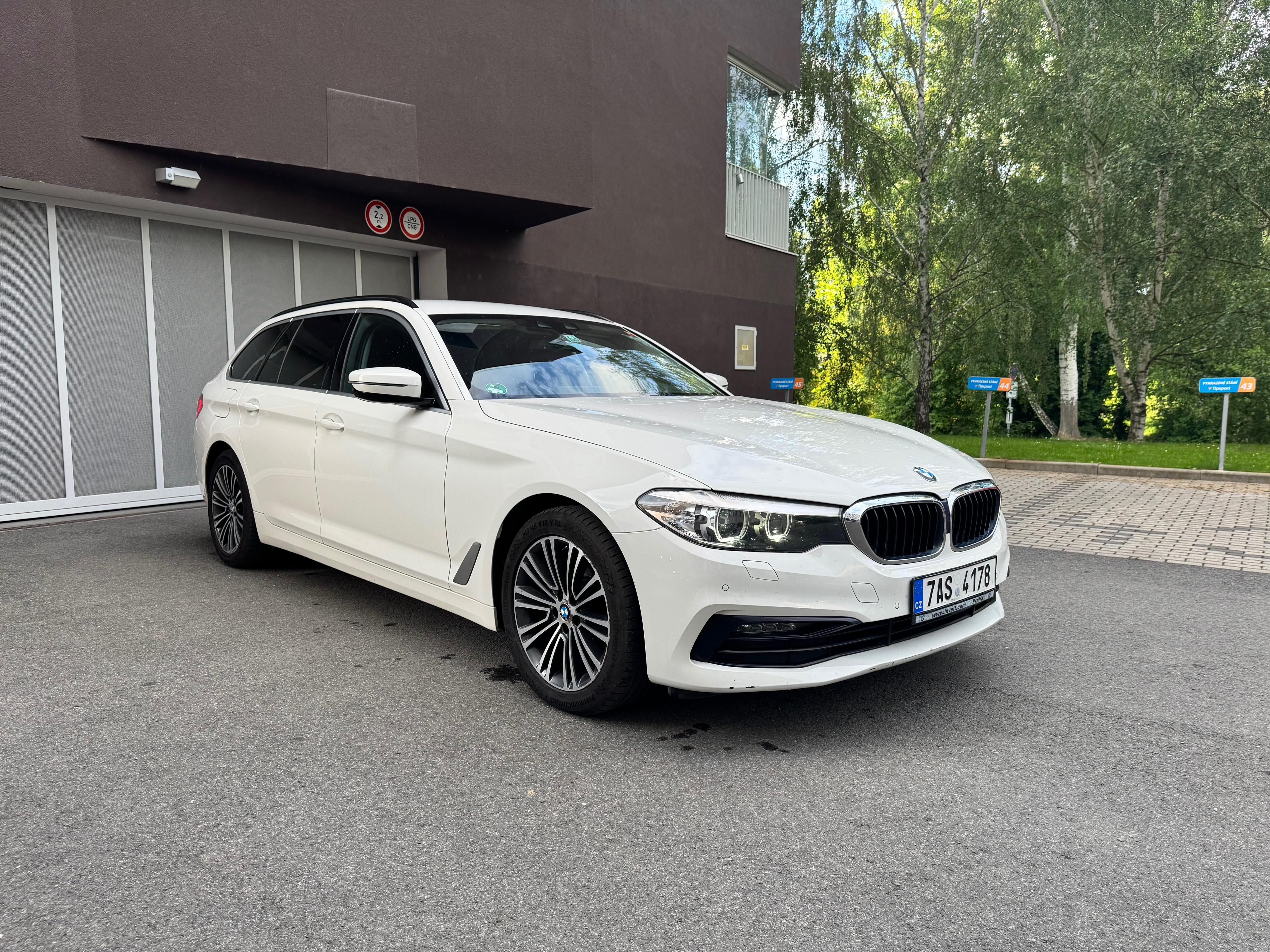 BMW Řada 5, 520d XDRIVE