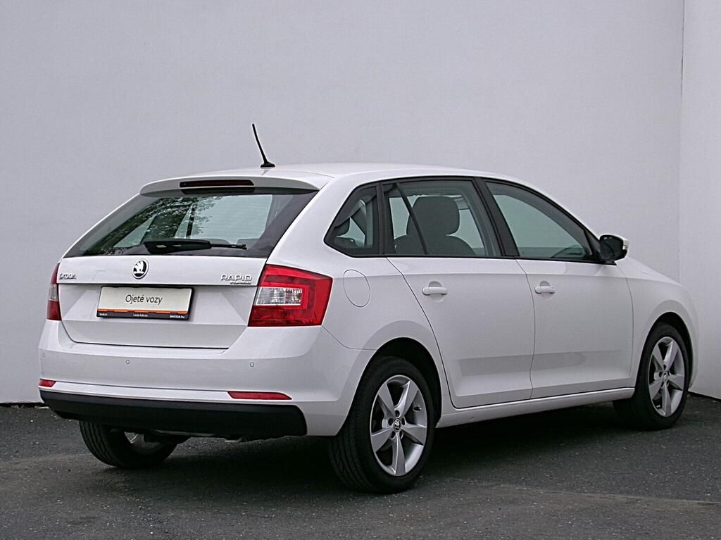 Škoda Rapid, Ambition 1.2 TSI 81 kW - fotka 2