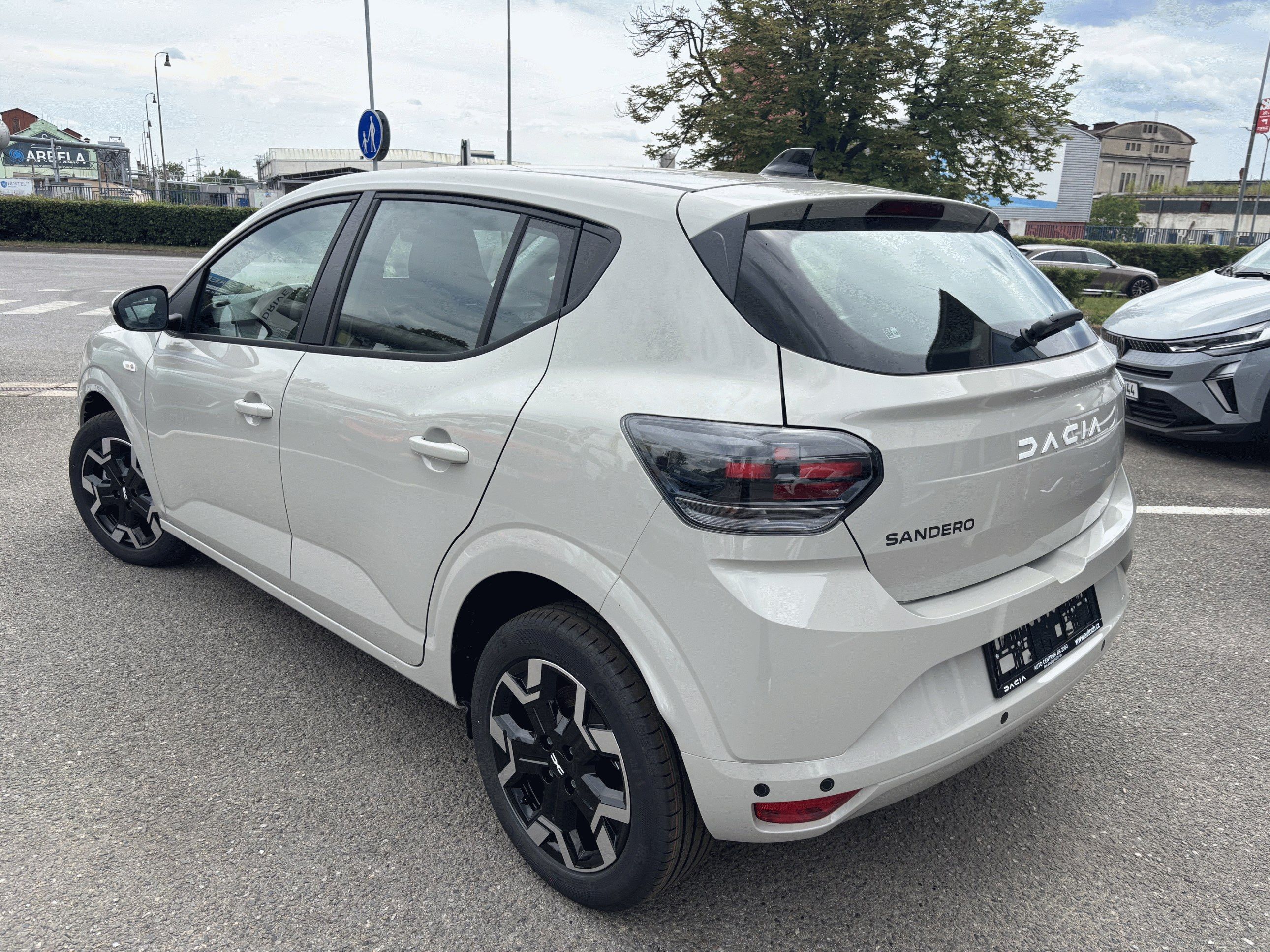Dacia Sandero, Journey Eco-G 120 - fotka 2