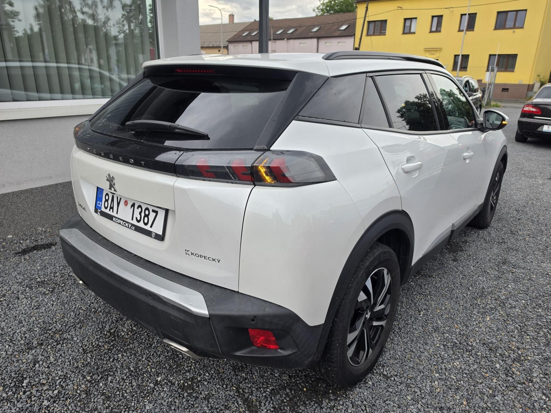 Peugeot 2008, 1.2 T 96KW 54tkm - fotka 4