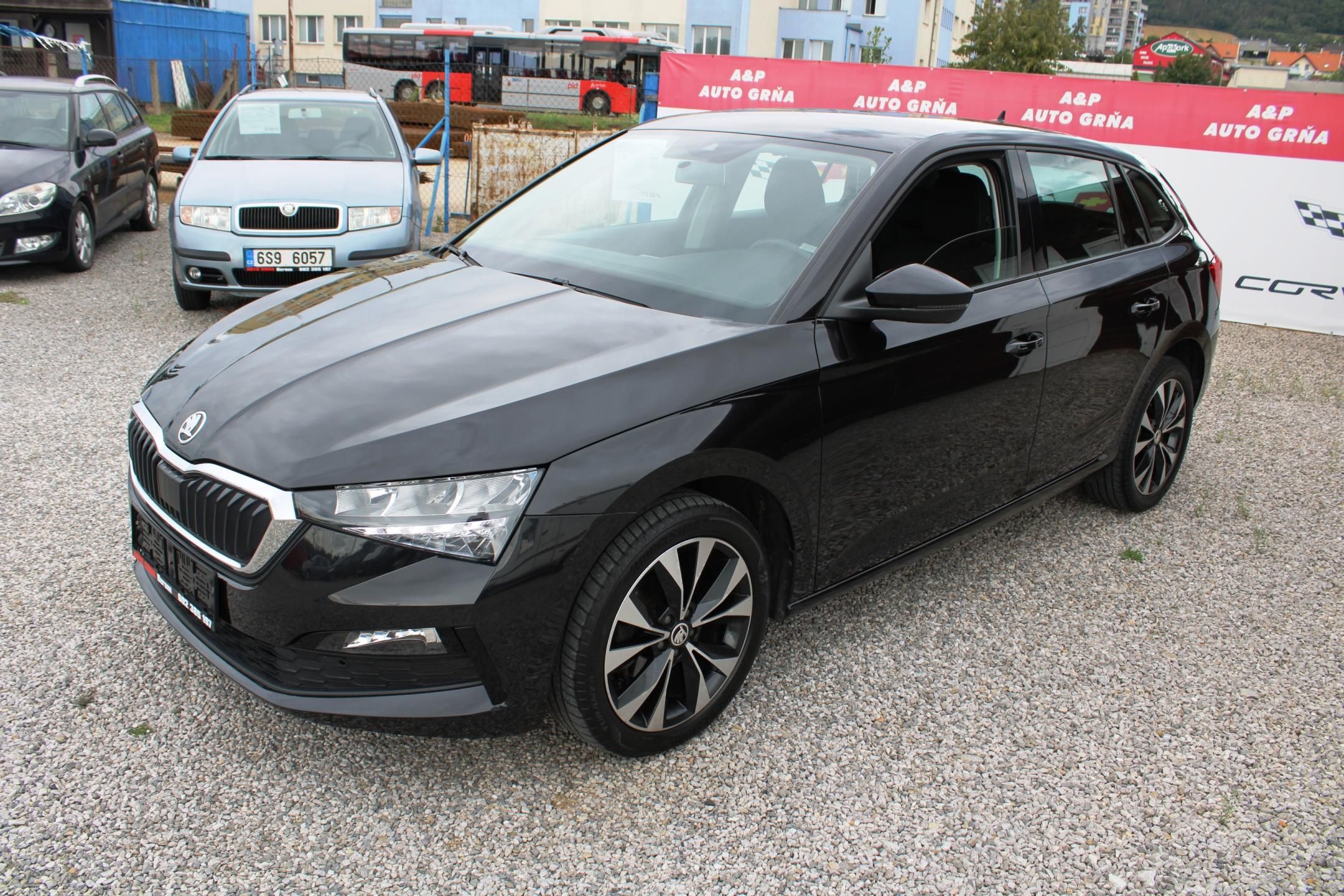 Škoda Scala, 1,0TSI KLIMA LED TEMPOMAT ALU - fotka 3